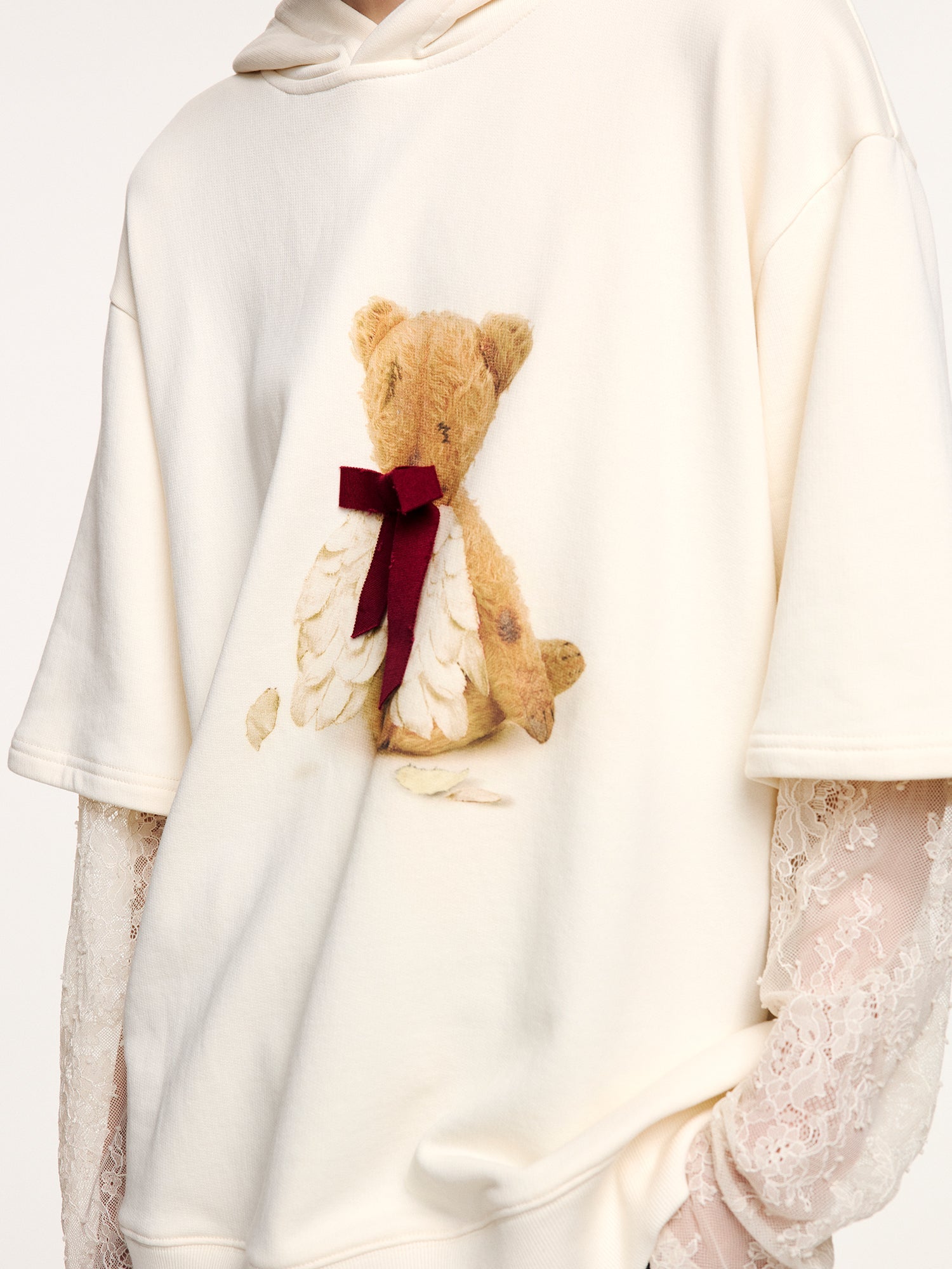 Sad bear lace-sleeve layered hoodie