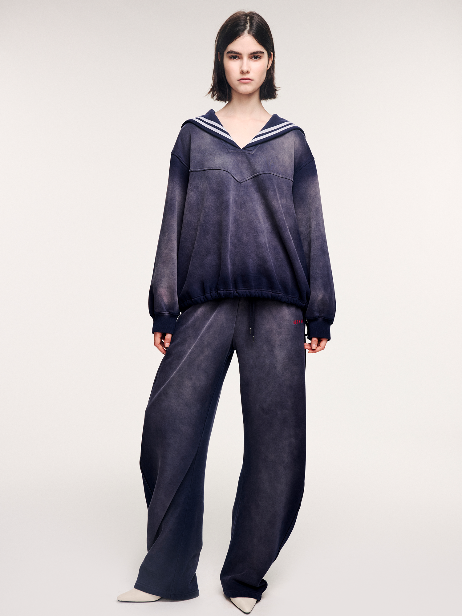 Collar sweatshirt in faded navy