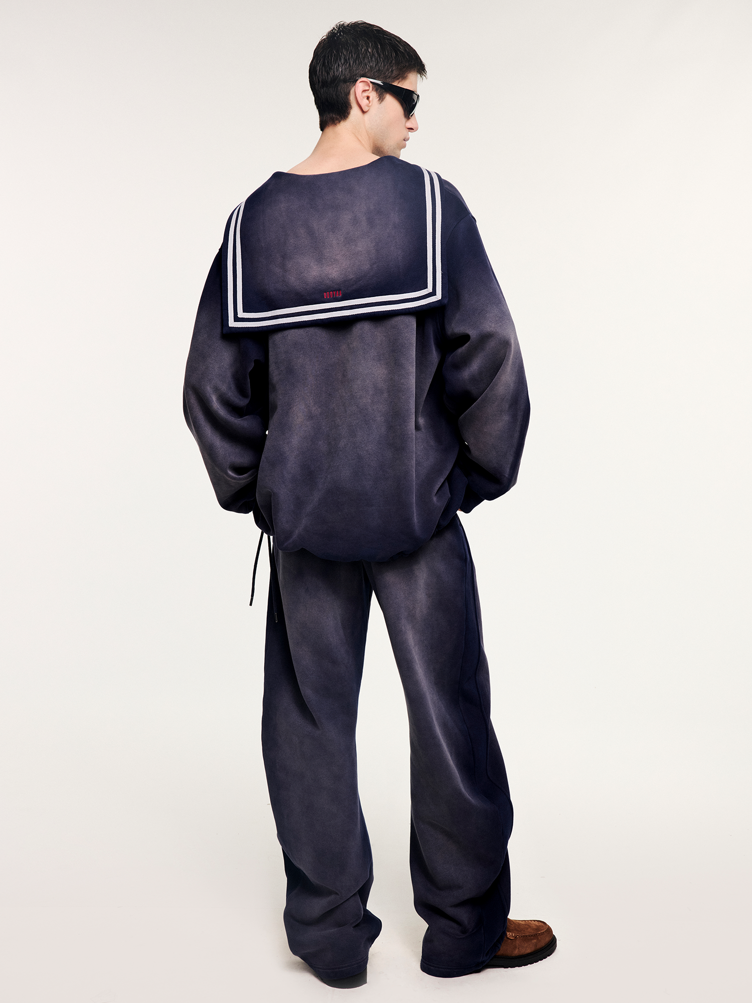 Collar sweatshirt in faded navy