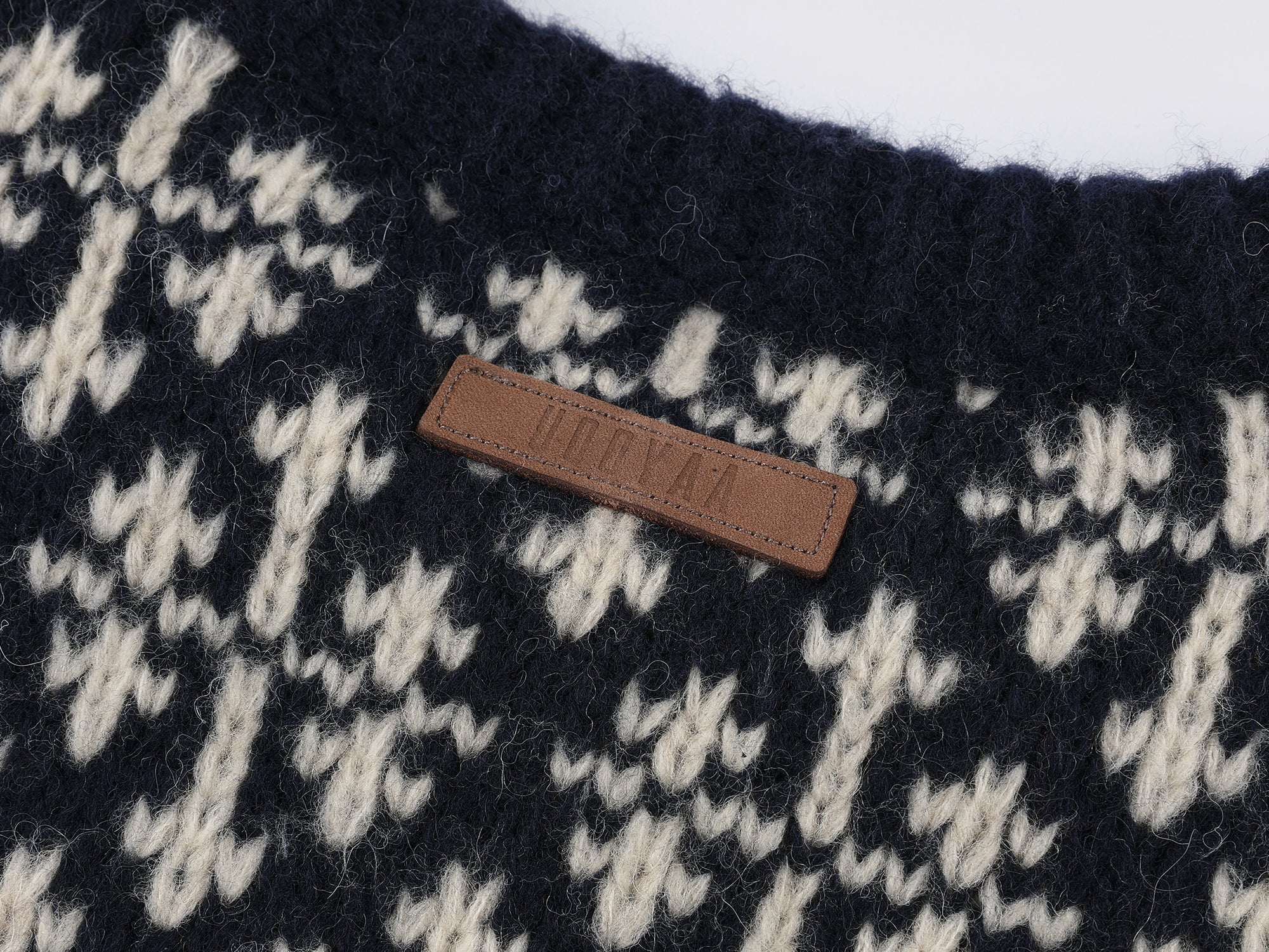 Vintage deer pattern jacquard pullover knit