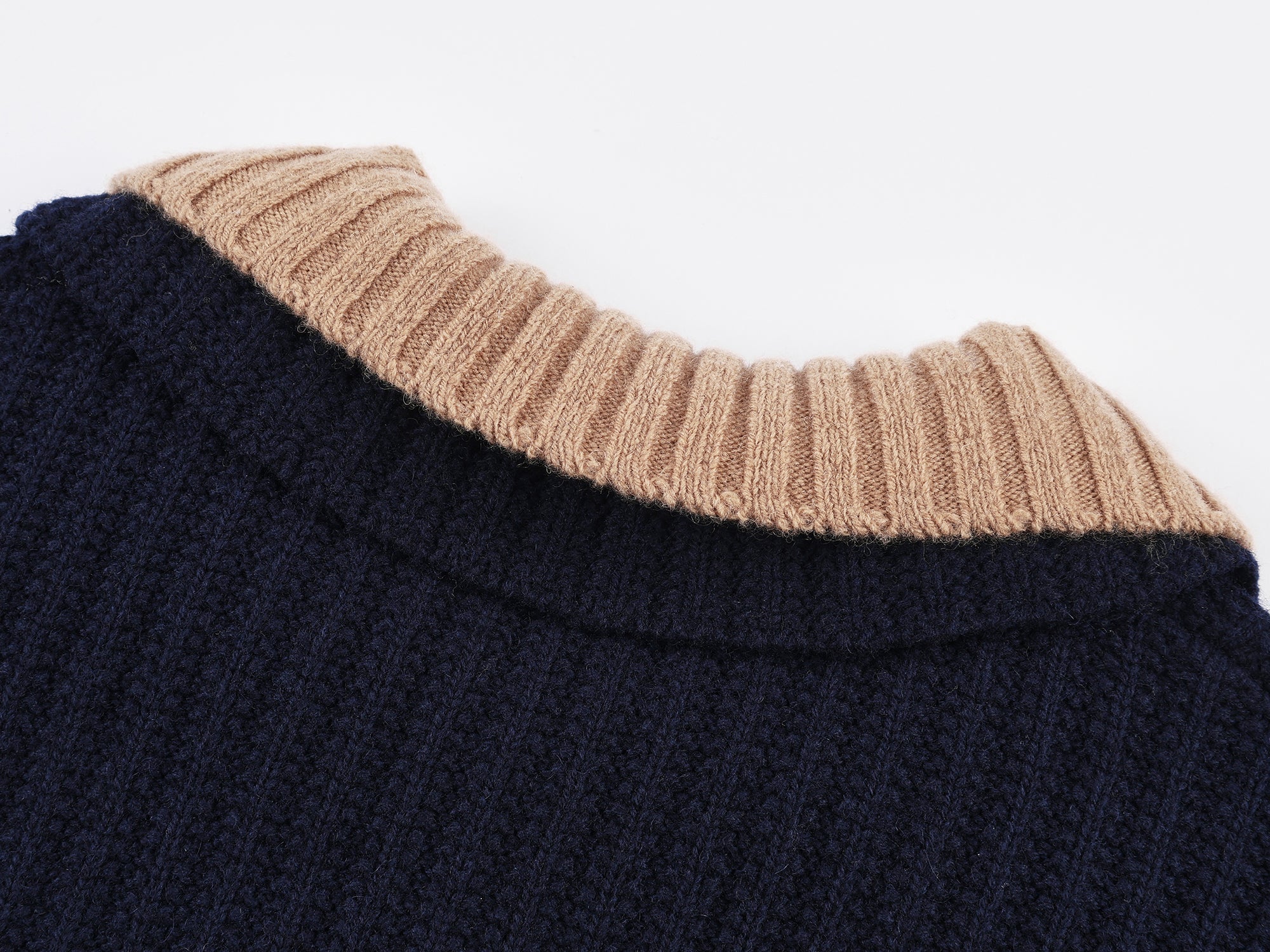 Vintage layered-look polo collar pullover knit