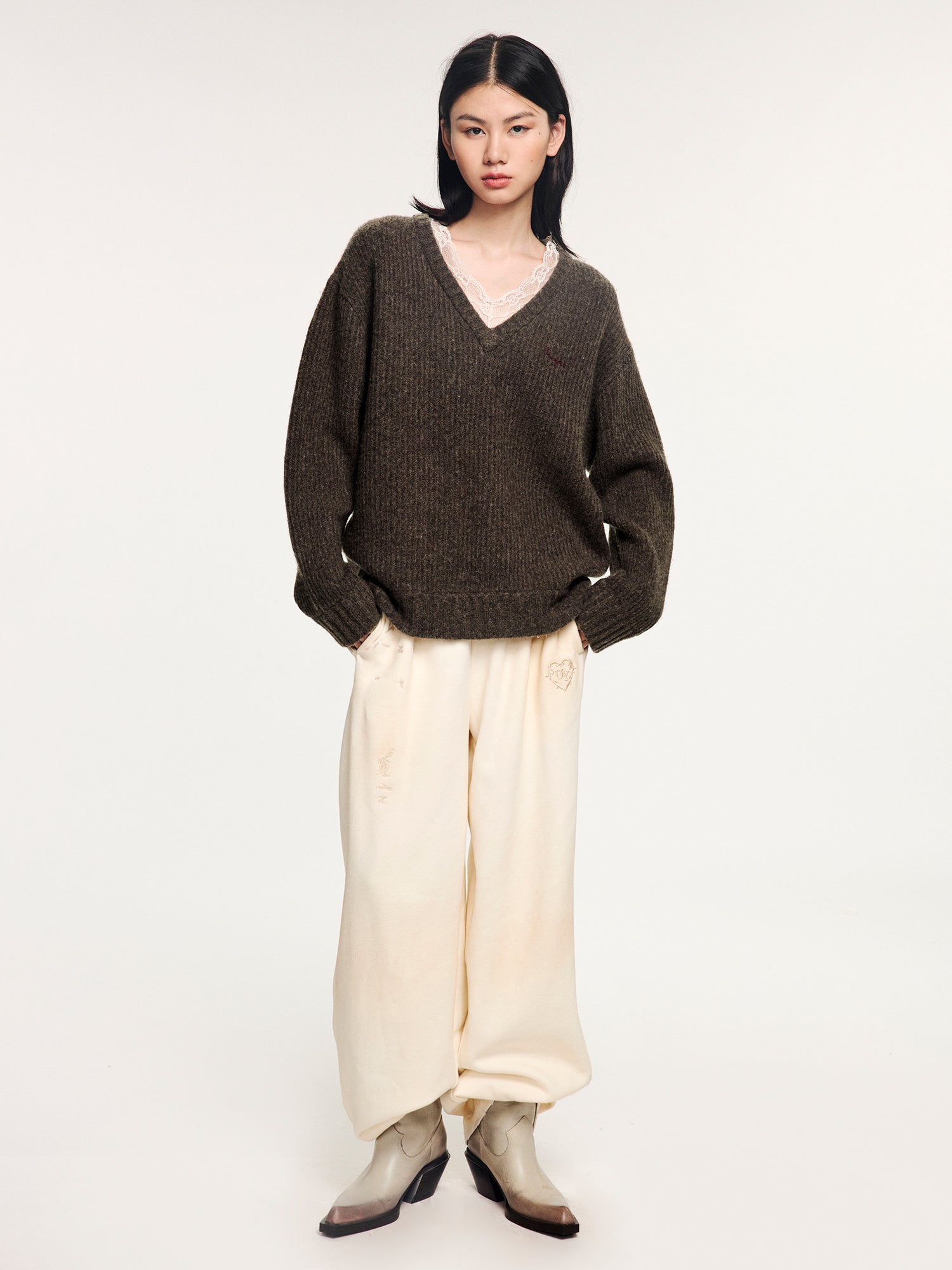 V-neck pullover with lace panels