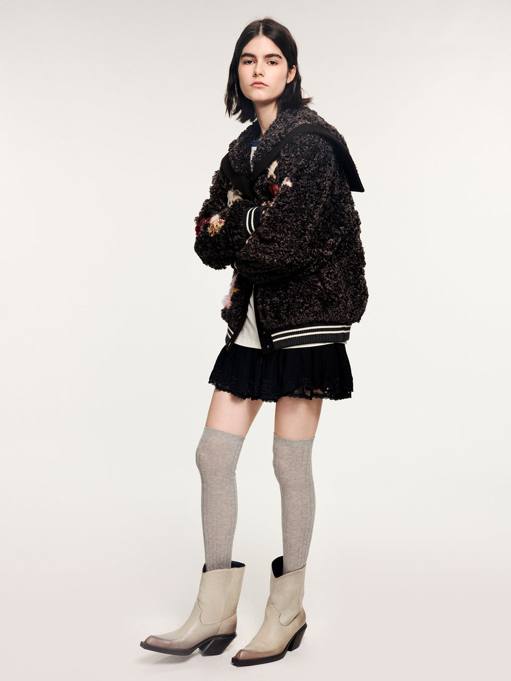 Sailor collar baseball jacket with fantasy appliqué