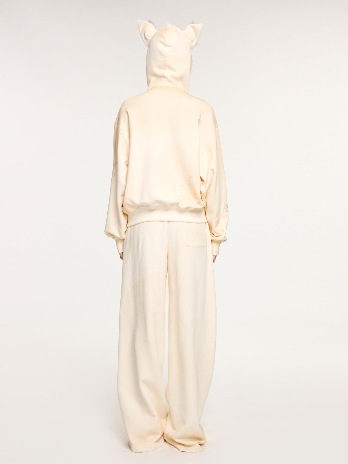 Elf-ear hoodie with distressed spray effect