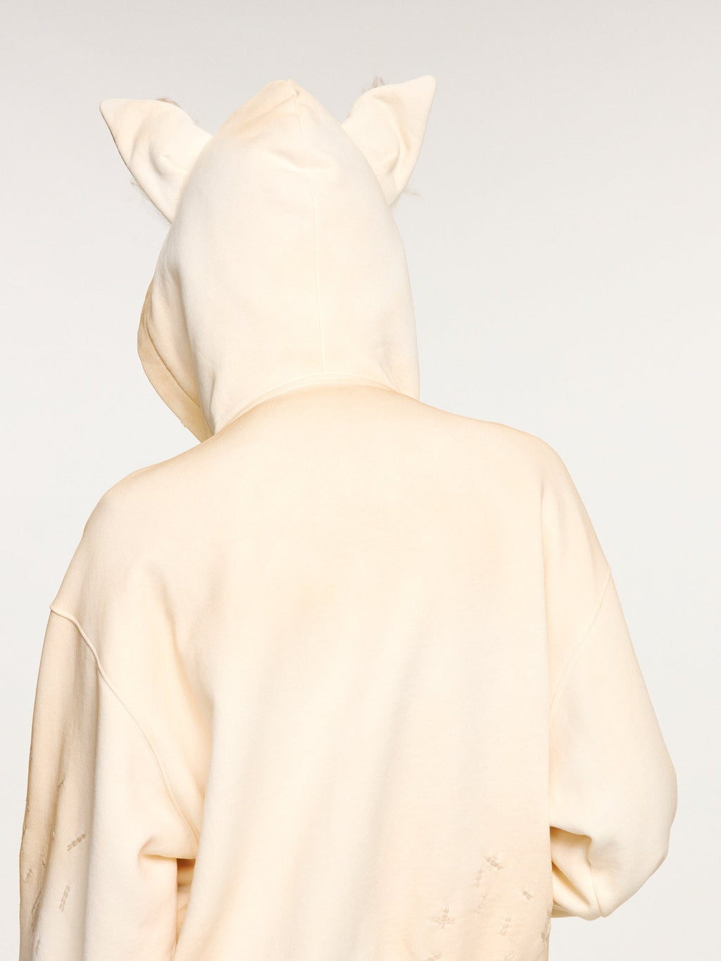 Elf-ear hoodie with distressed spray effect