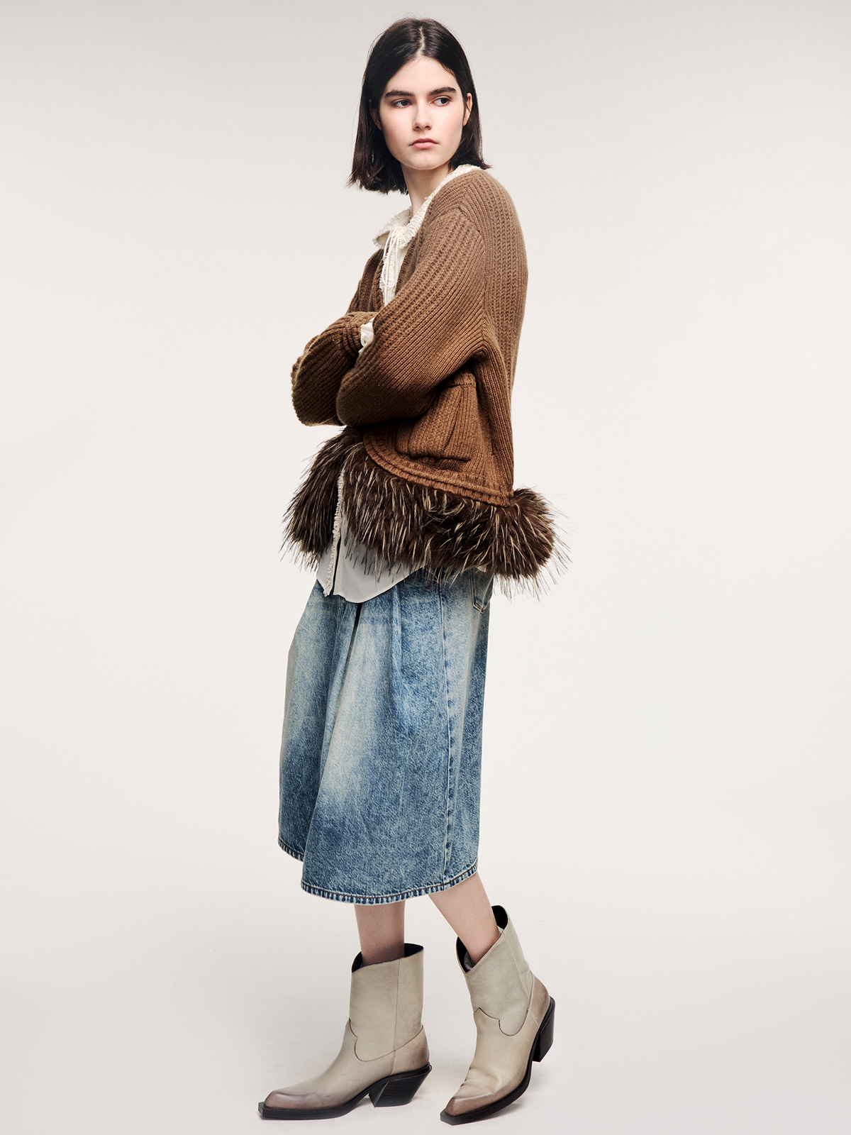 Irregular pleated denim skirt