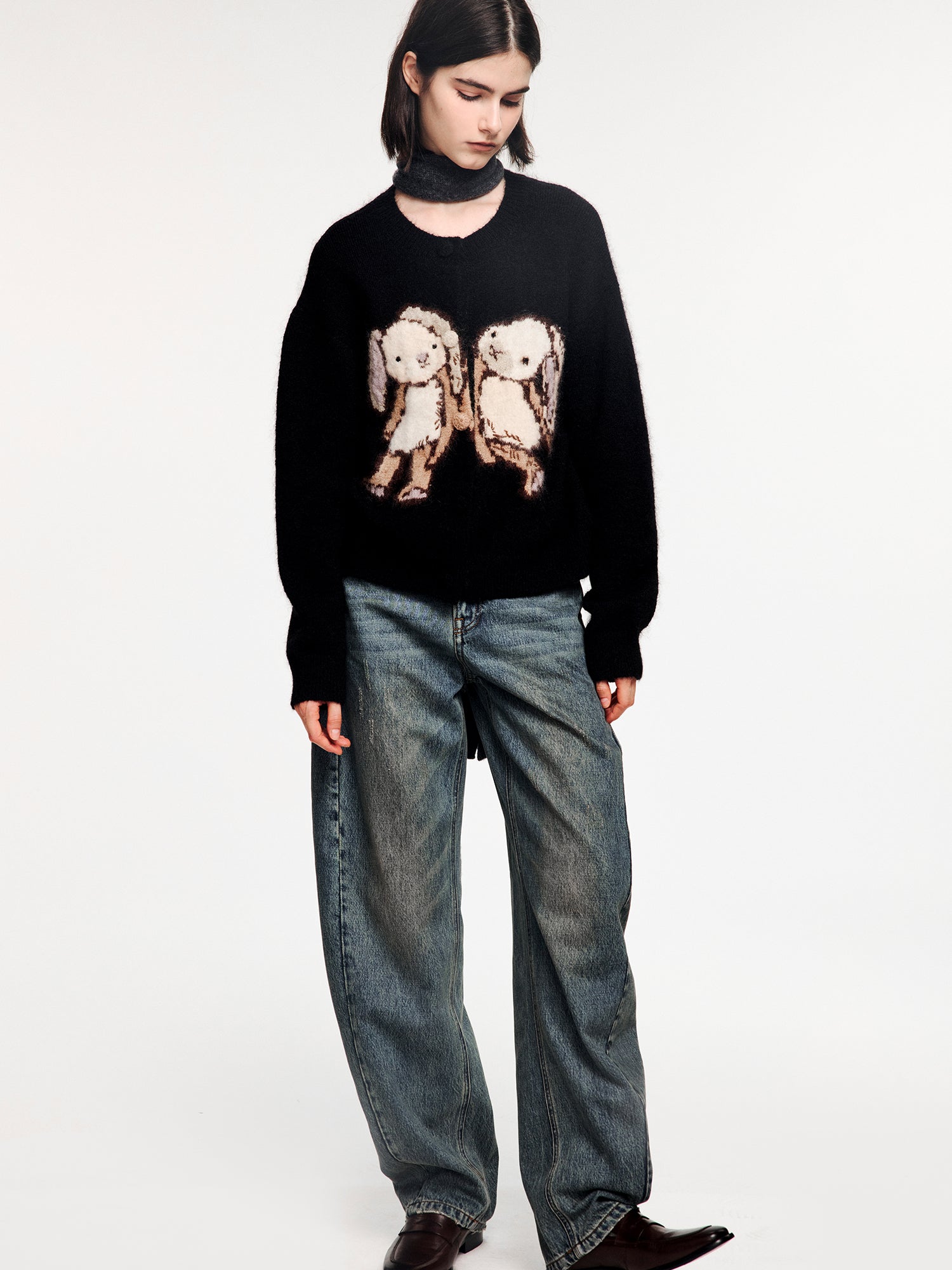 Washed Tencel denim jeans with curved blade cut