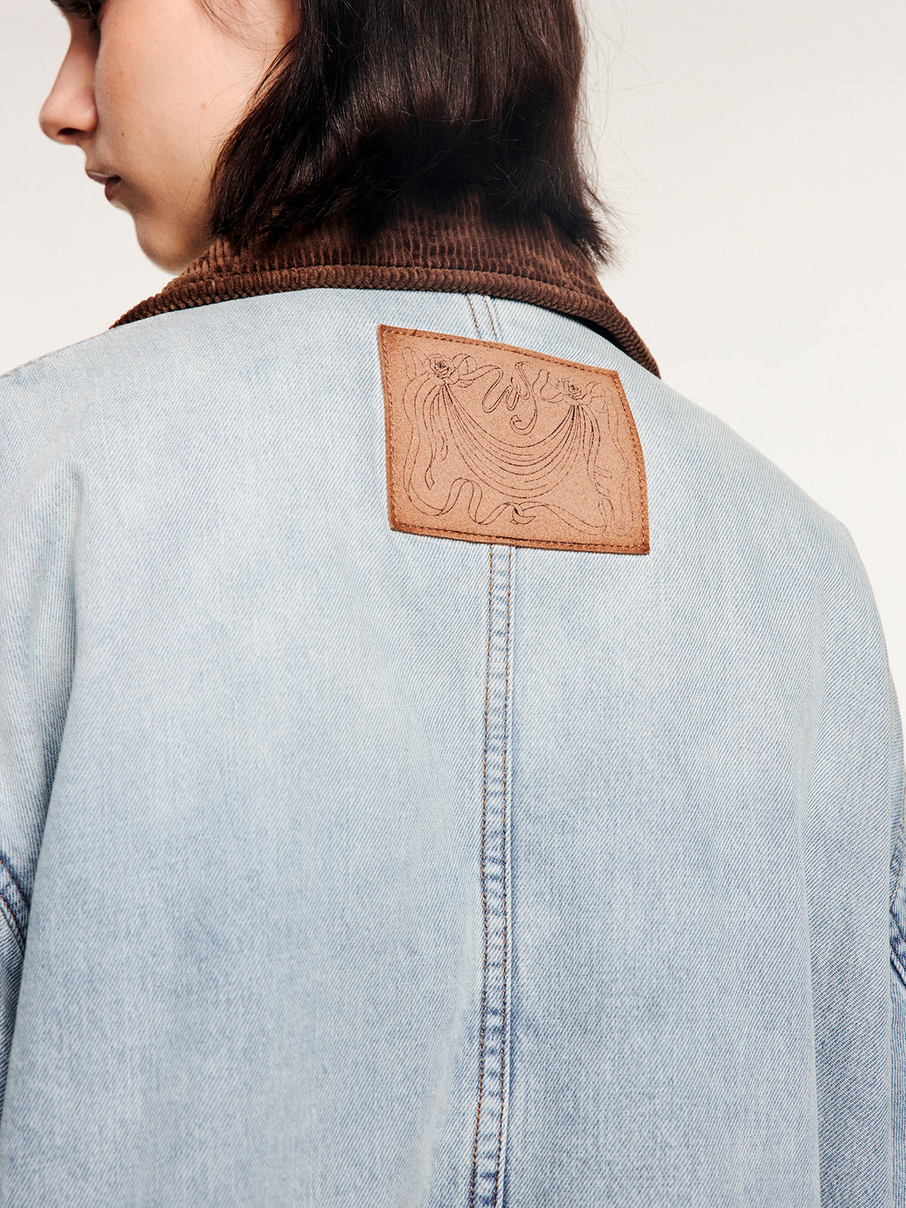 Aluminum wire denim fishing jacket