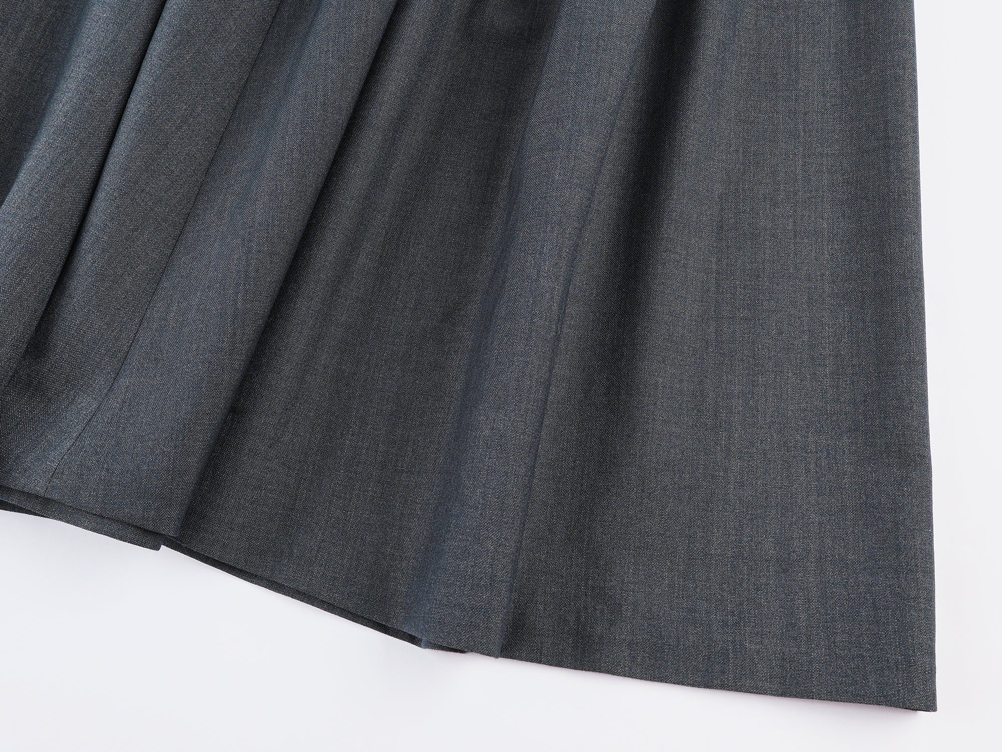 Fine wool puff skirt