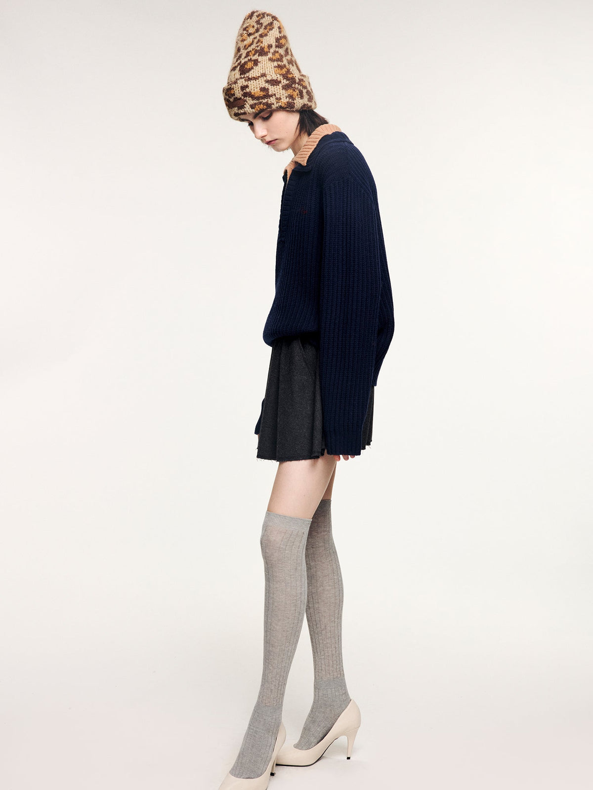 Fine wool ruched short skirt
