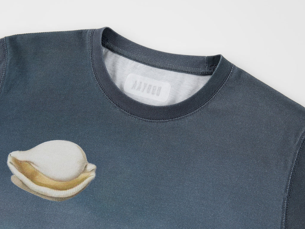 Gradient long sleeve t-shirt with fantasy undersea motif