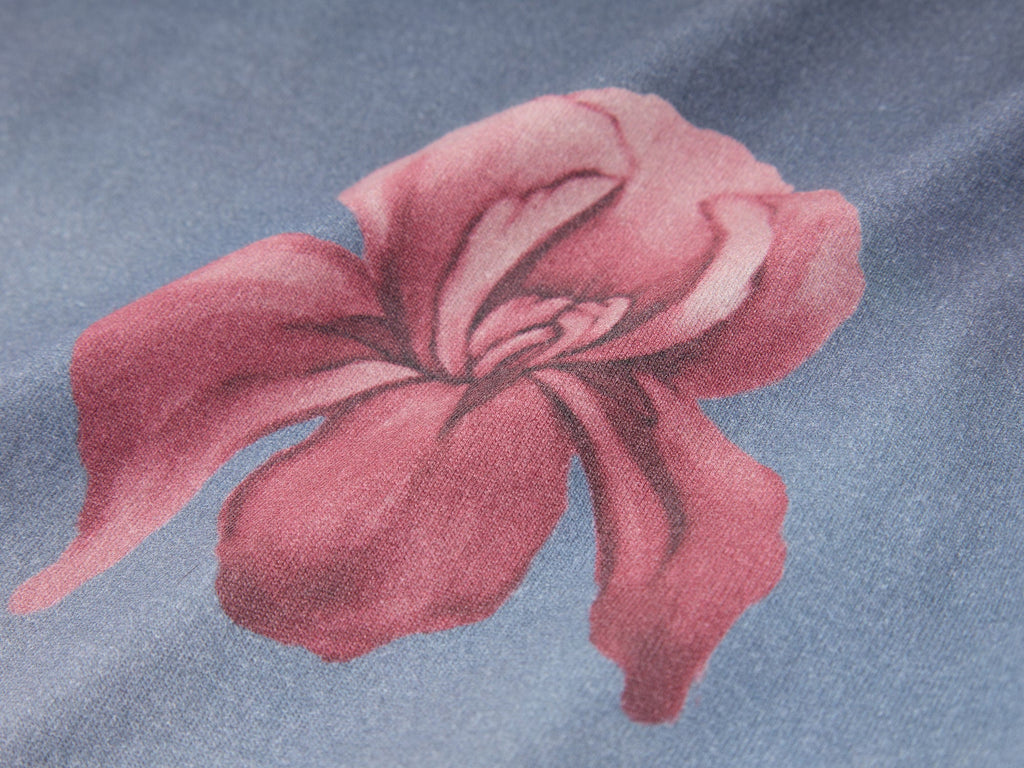 Gradient long sleeve t-shirt with fantasy undersea motif