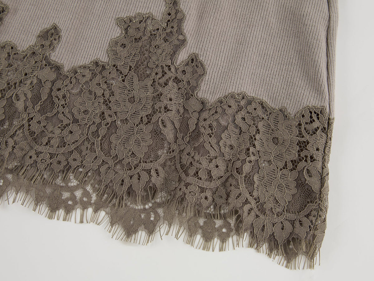 Swan print lace patchwork v-neck long sleeve t-shirt