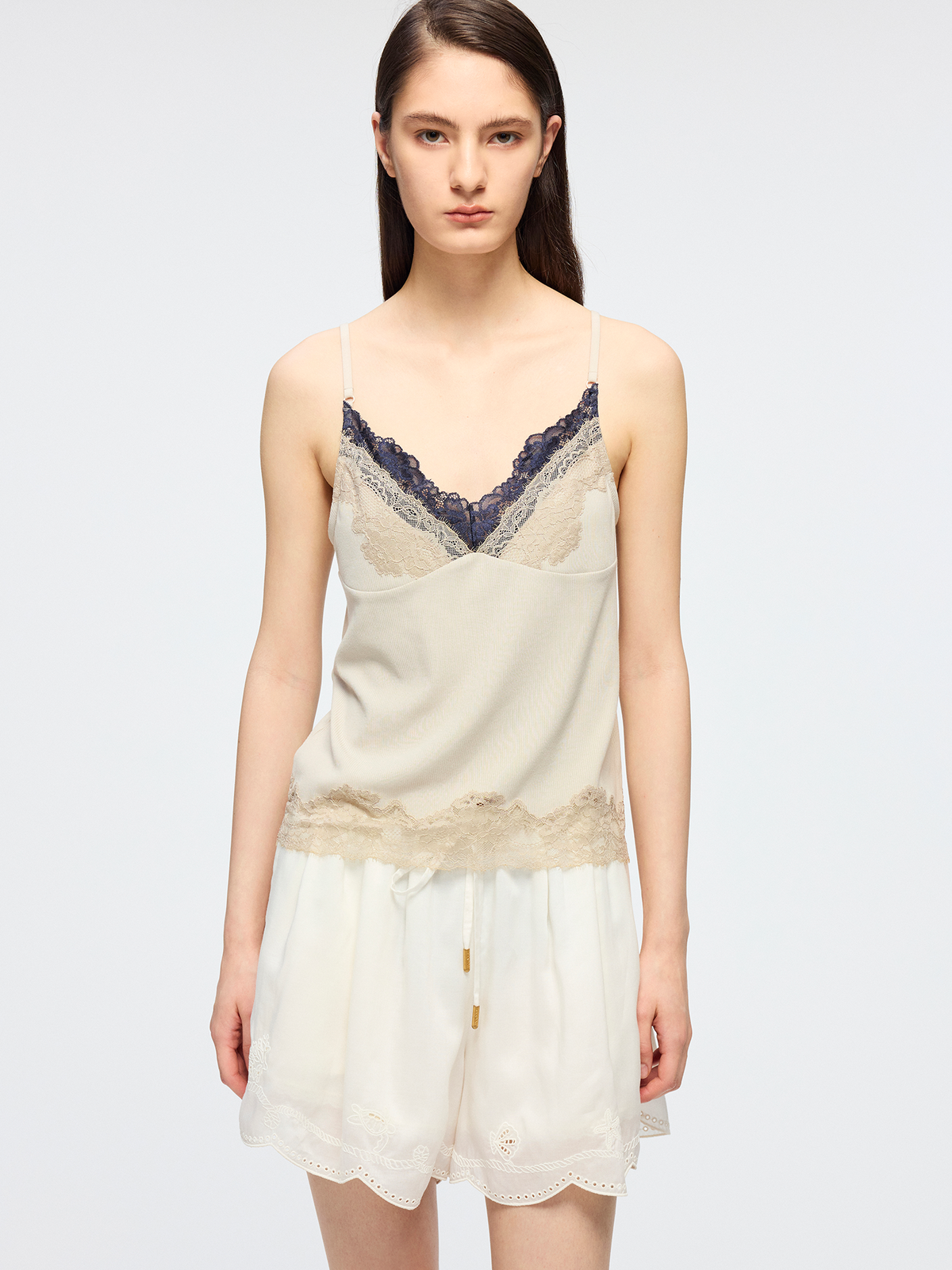 Mock layer lace camisole