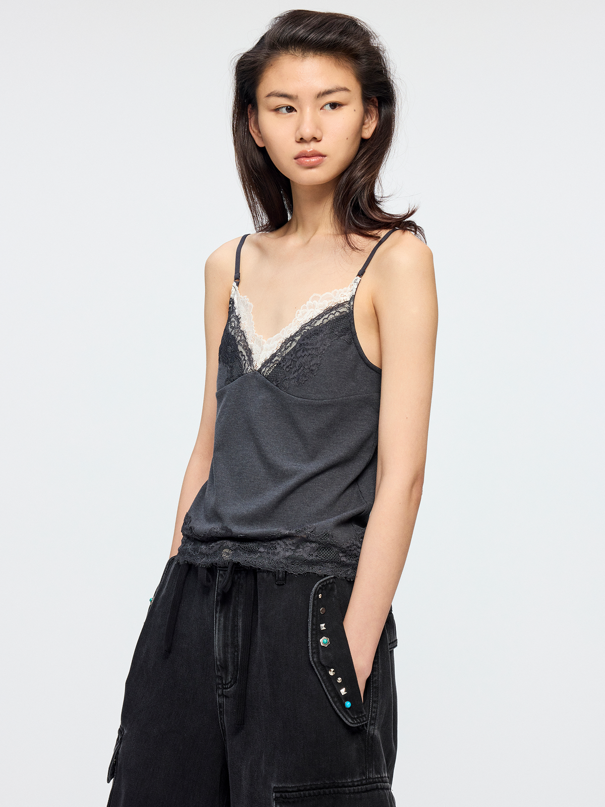 Mock layer lace camisole