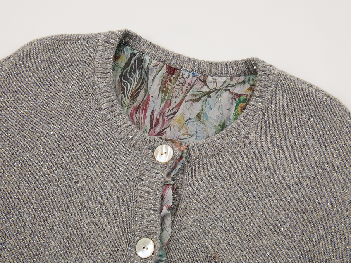 Exposed lining cardigan