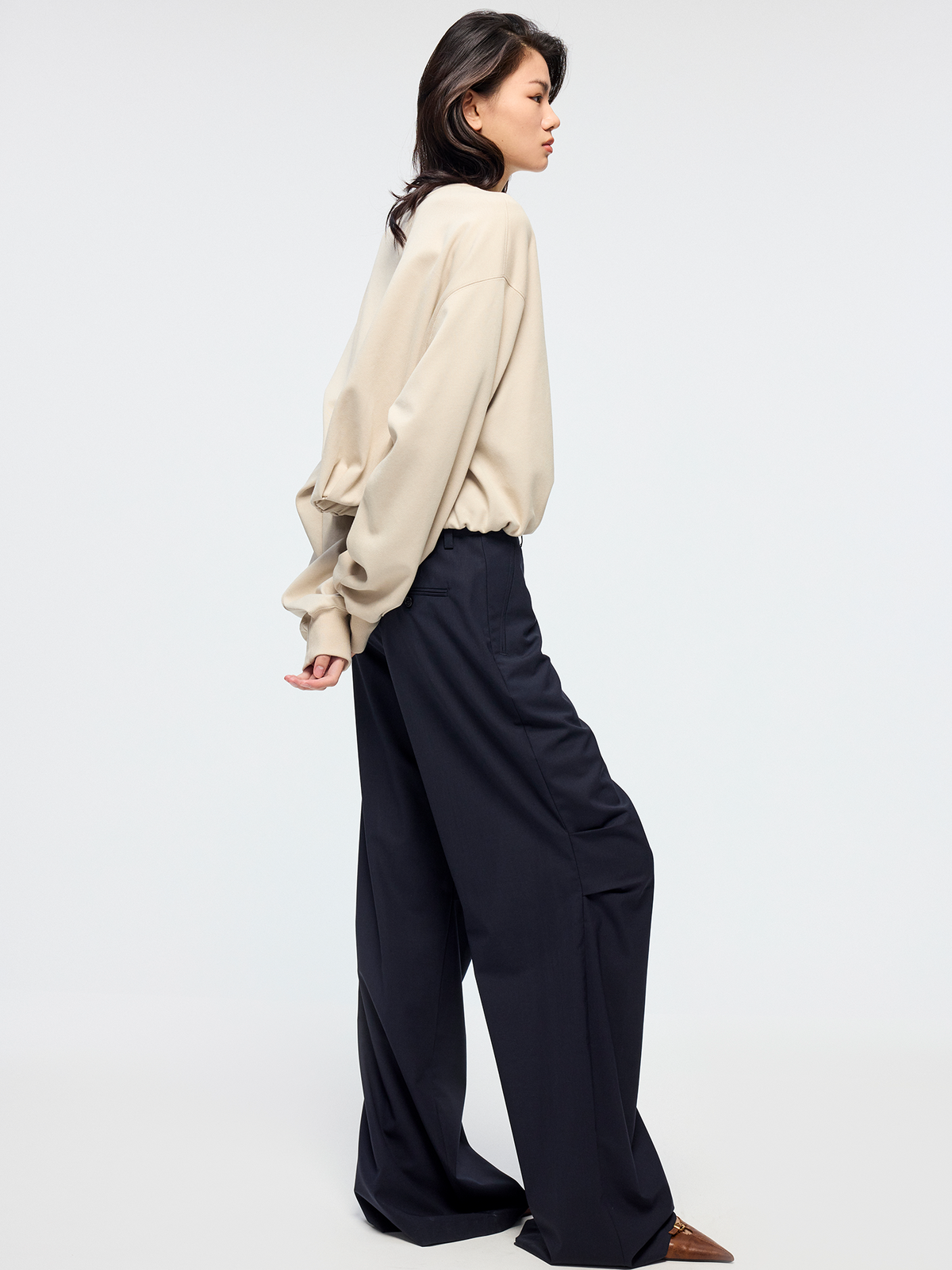 Machine washable wool pleated trousers