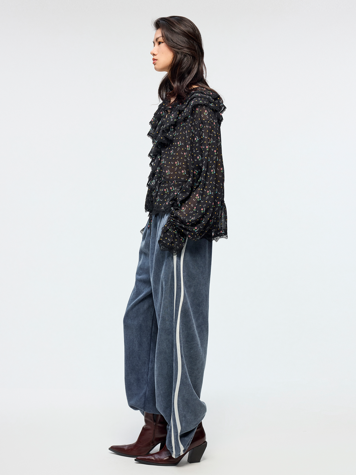 Fantasy wave washed sweatpants