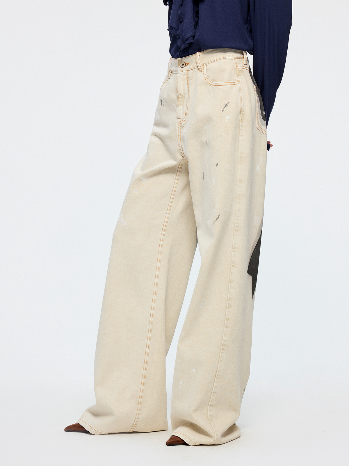 Oil painting bow jeans