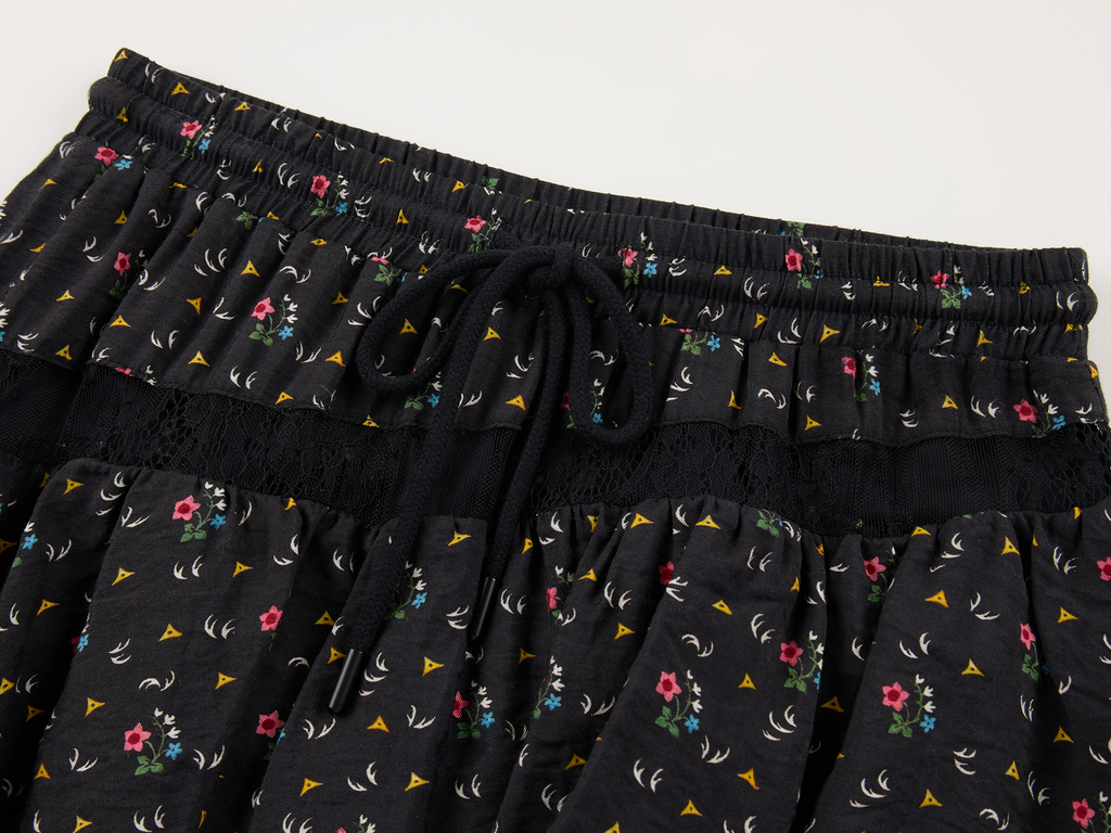 Floral tiered mini skirt