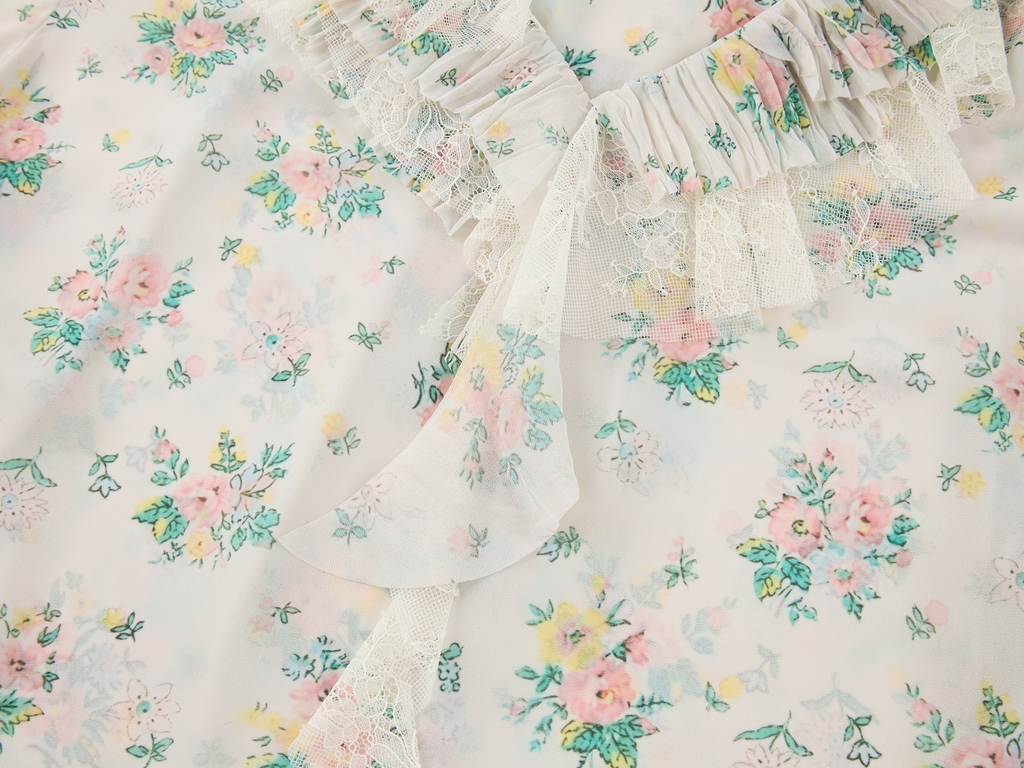 Floral ruffle collar shirt