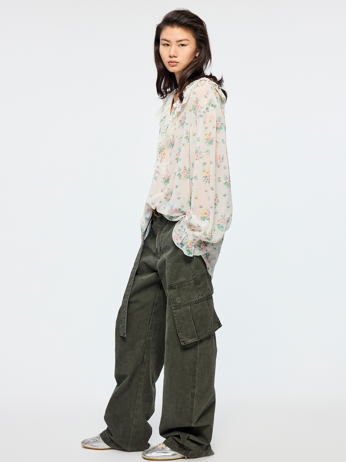 Floral ruffle collar shirt
