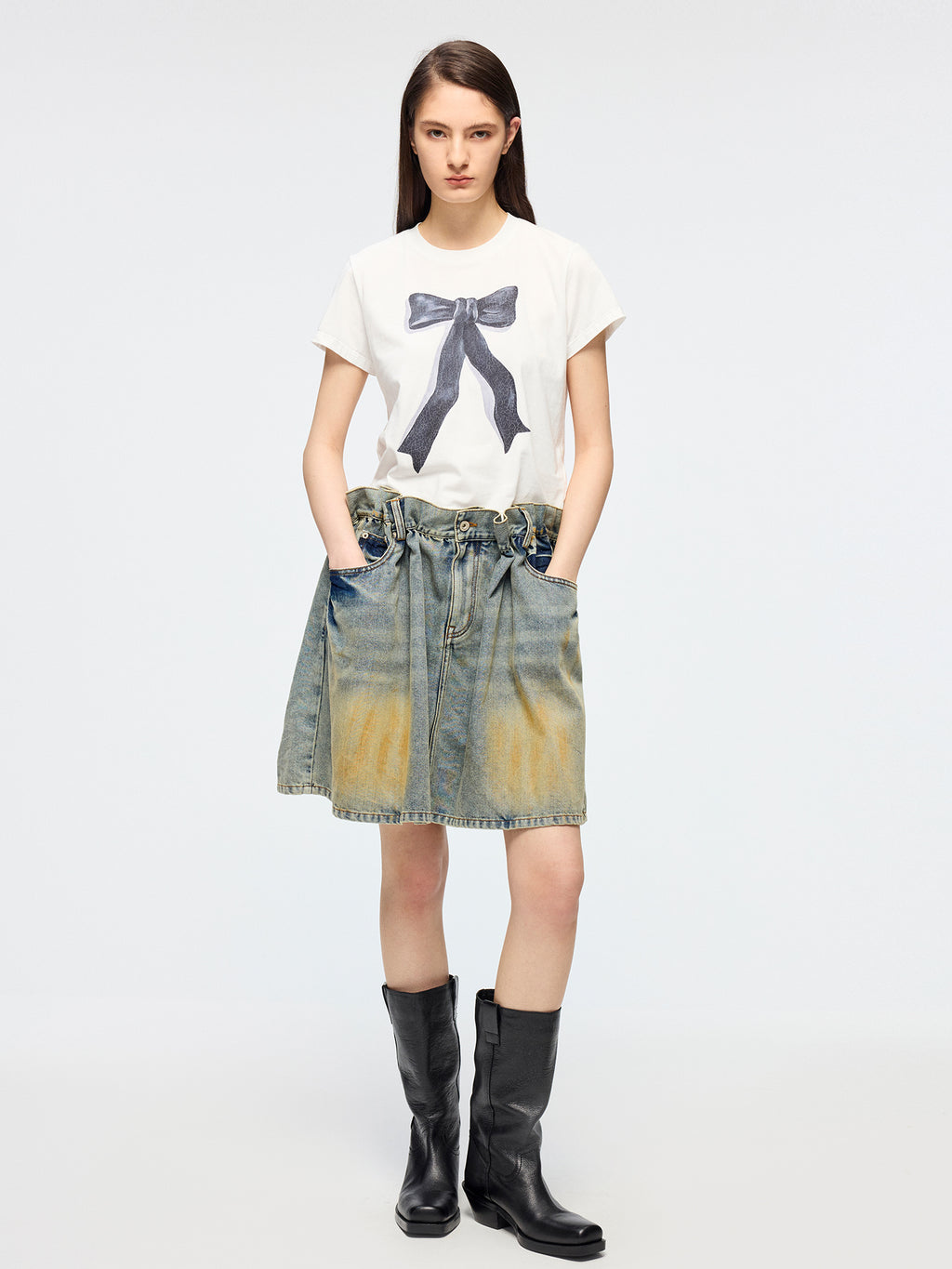 Pleated denim skirt