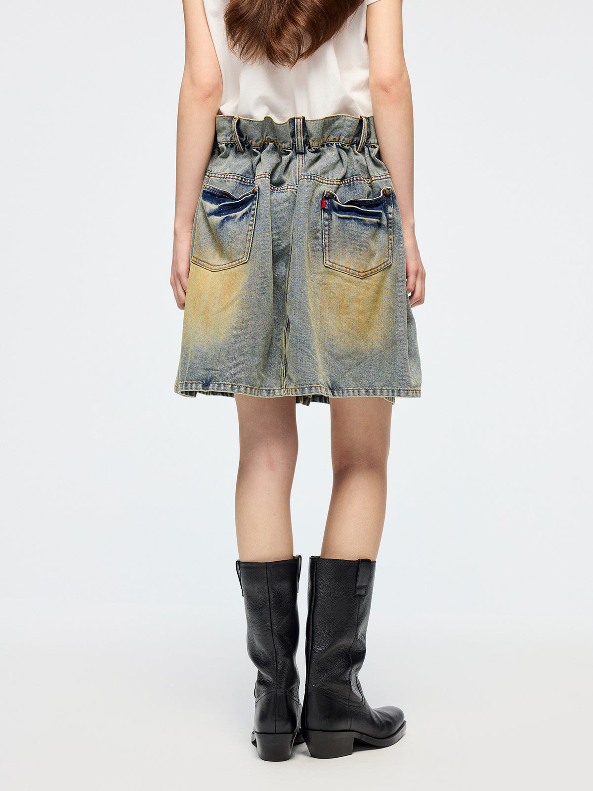 Pleated denim skirt