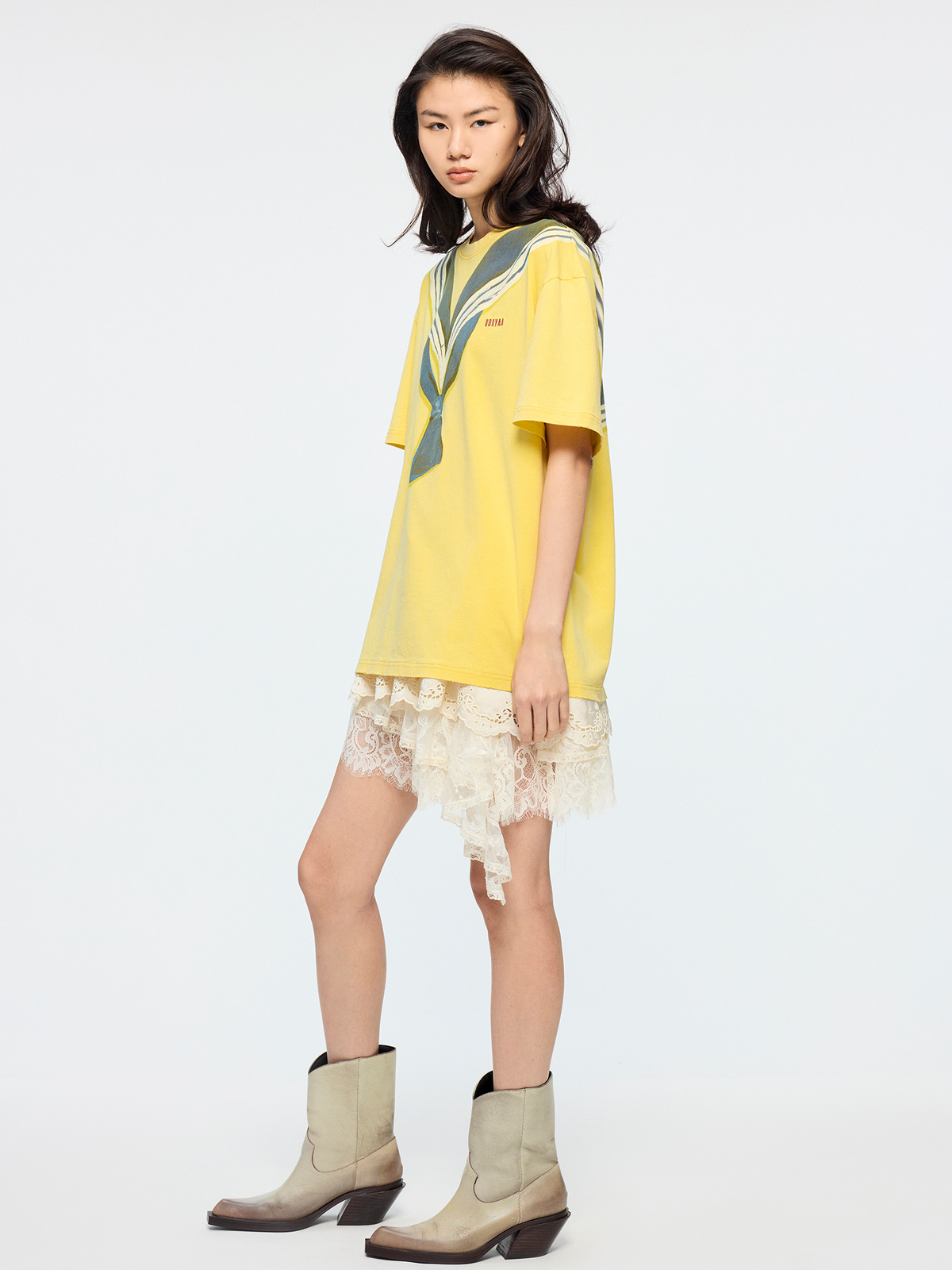 Irregular lace jacquard skirt