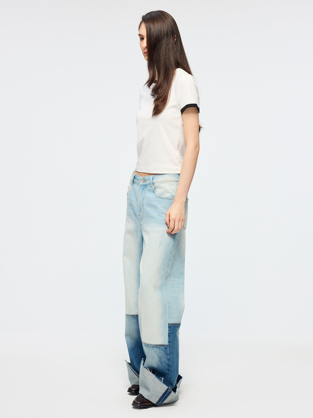 Washed color-block jeans