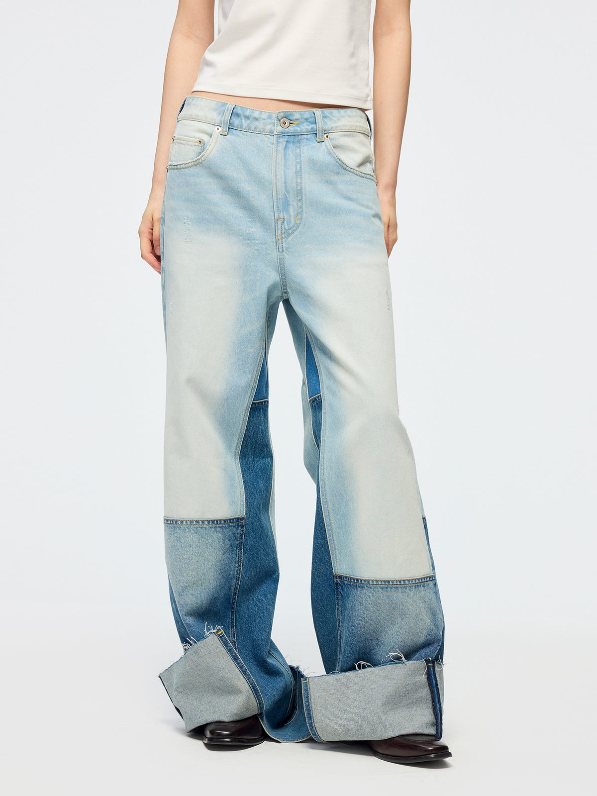 Washed color-block jeans
