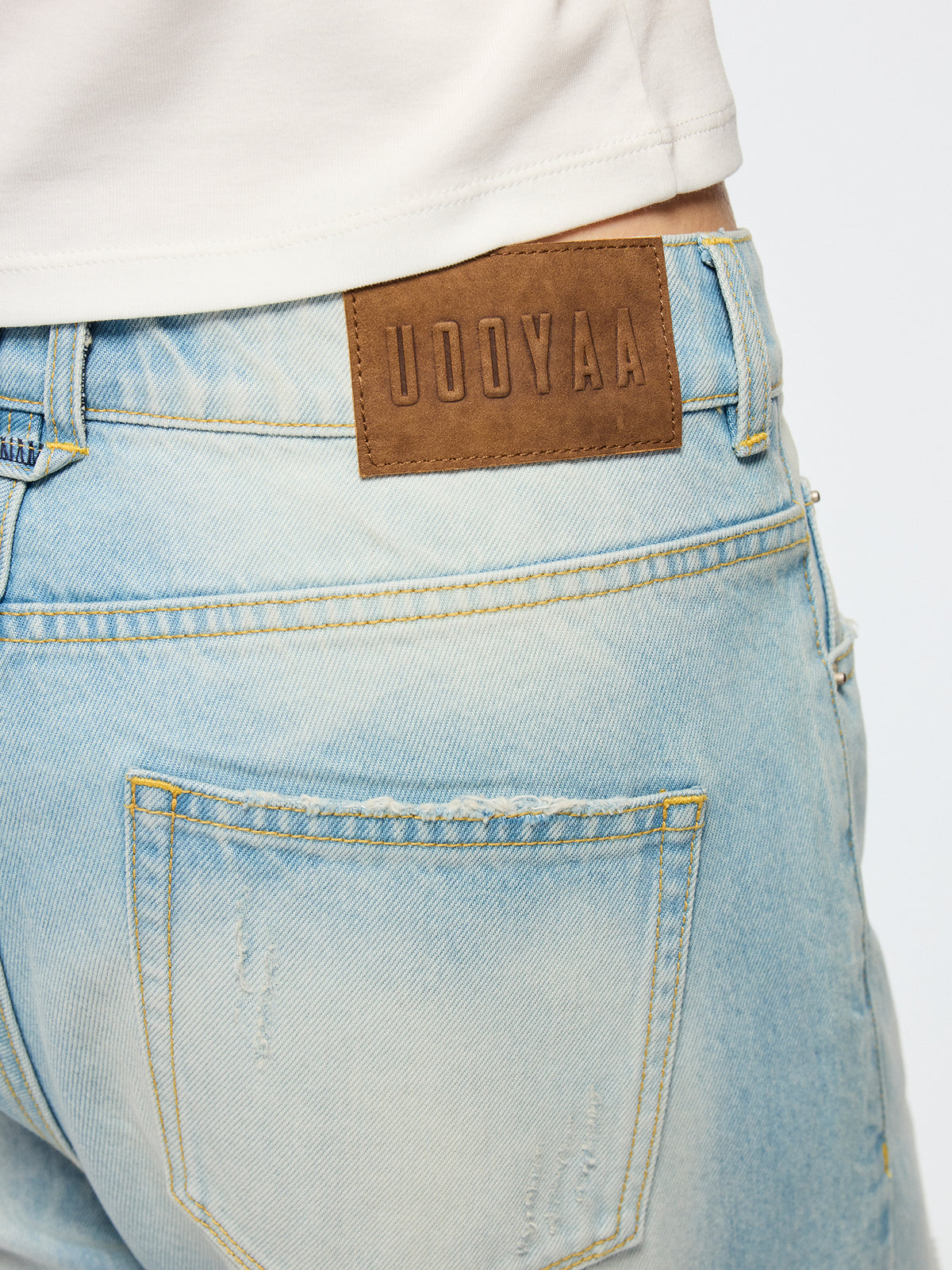 Washed color-block jeans
