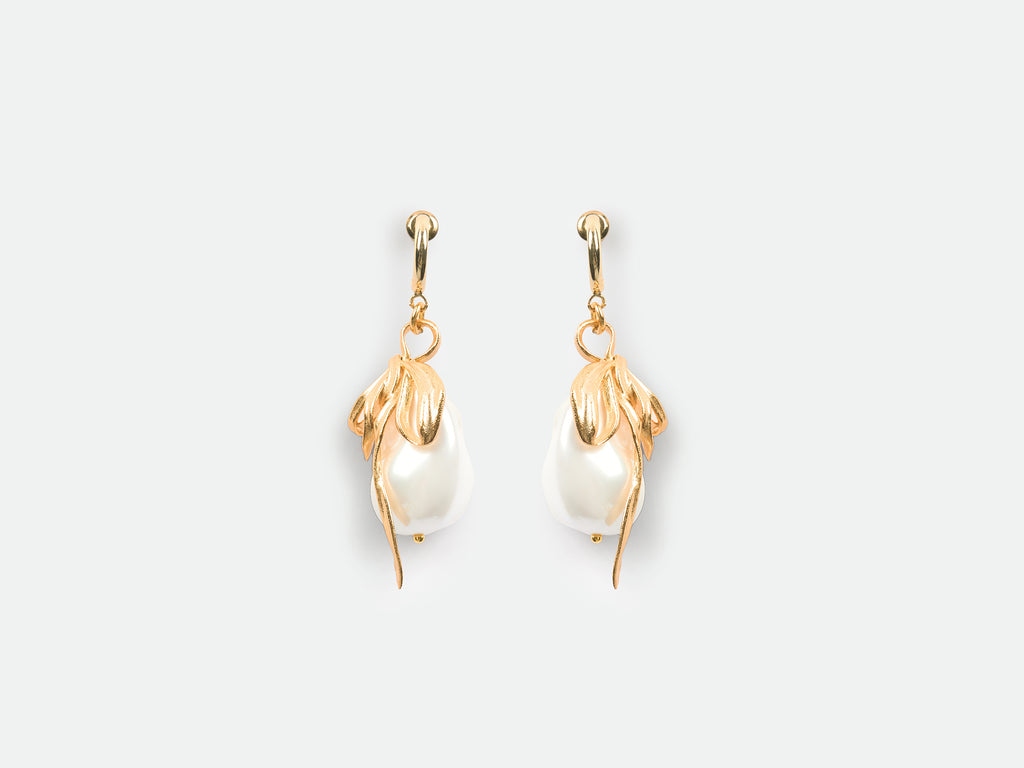 Baroque Pearl Bow Earrings