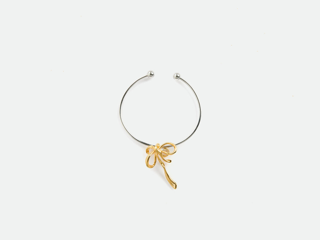 Sliding Bow Open Bracelet