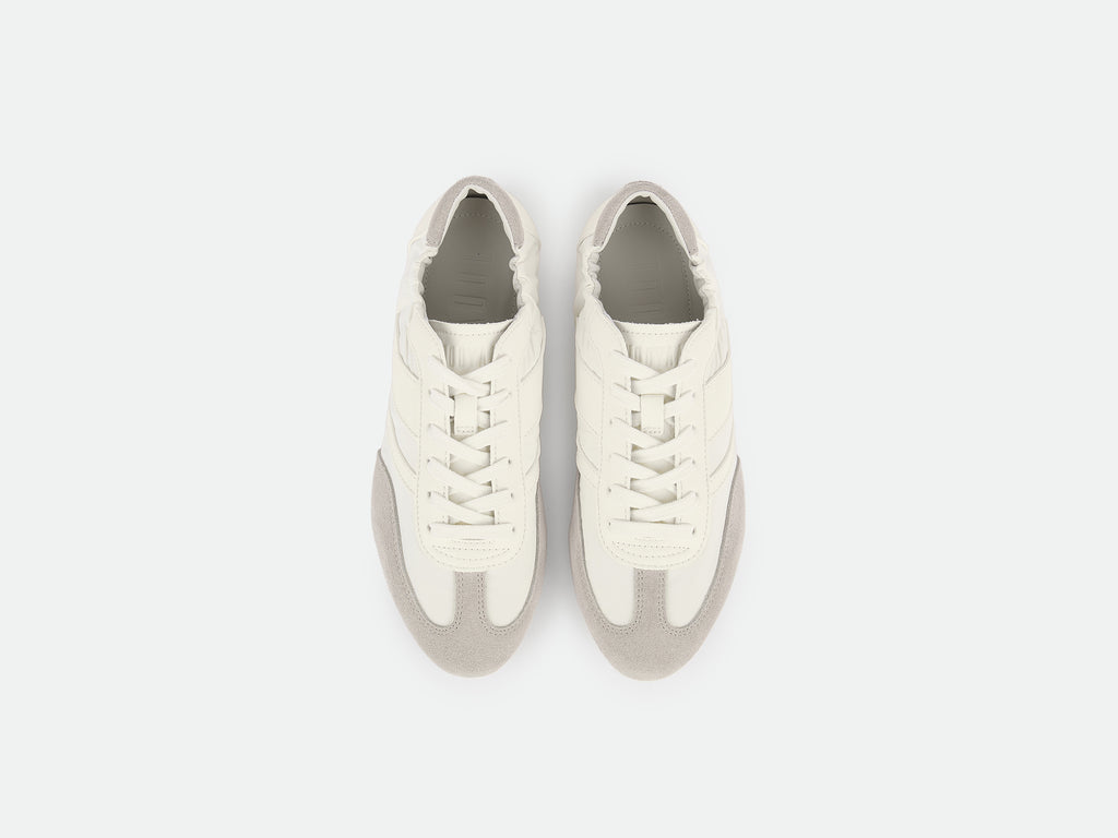 Classic leather sneakers
