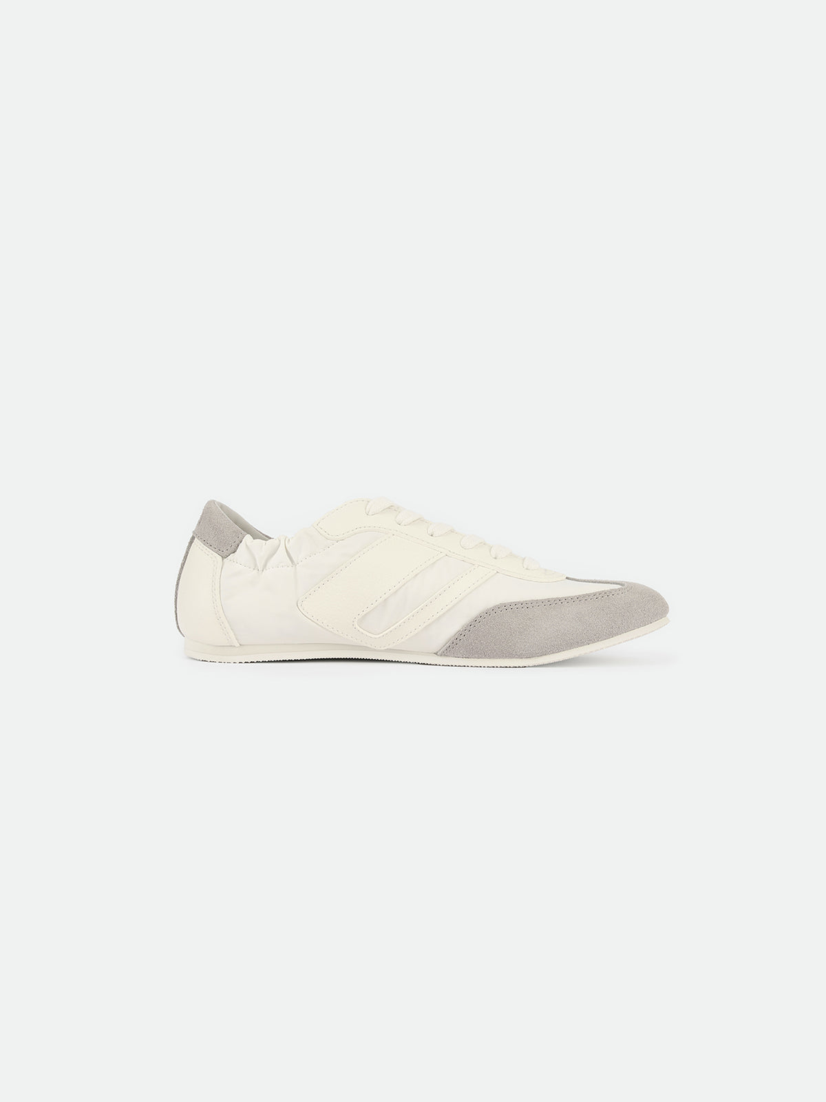 Classic leather sneakers
