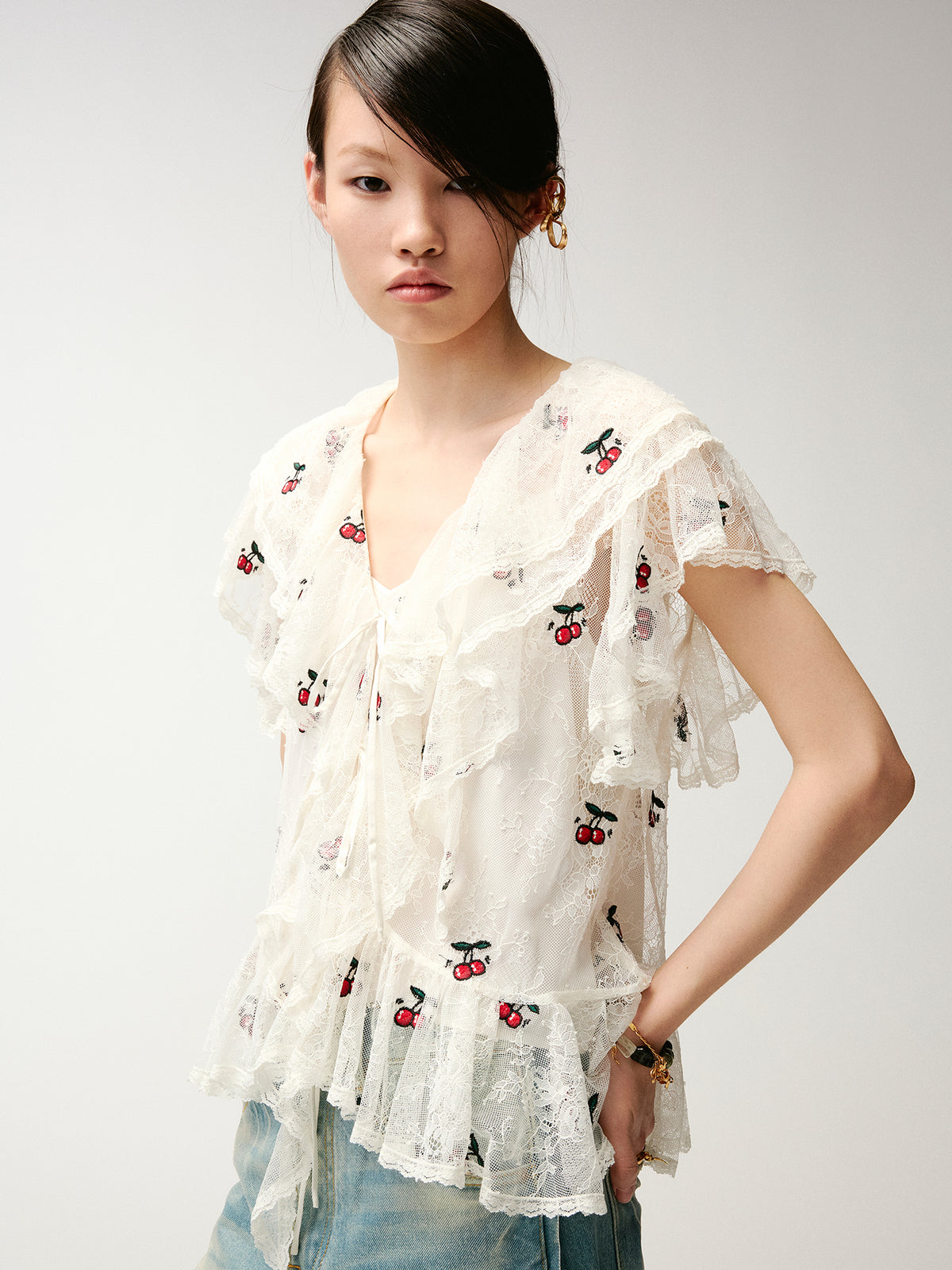 Embroidered sporty cherry lace shirt