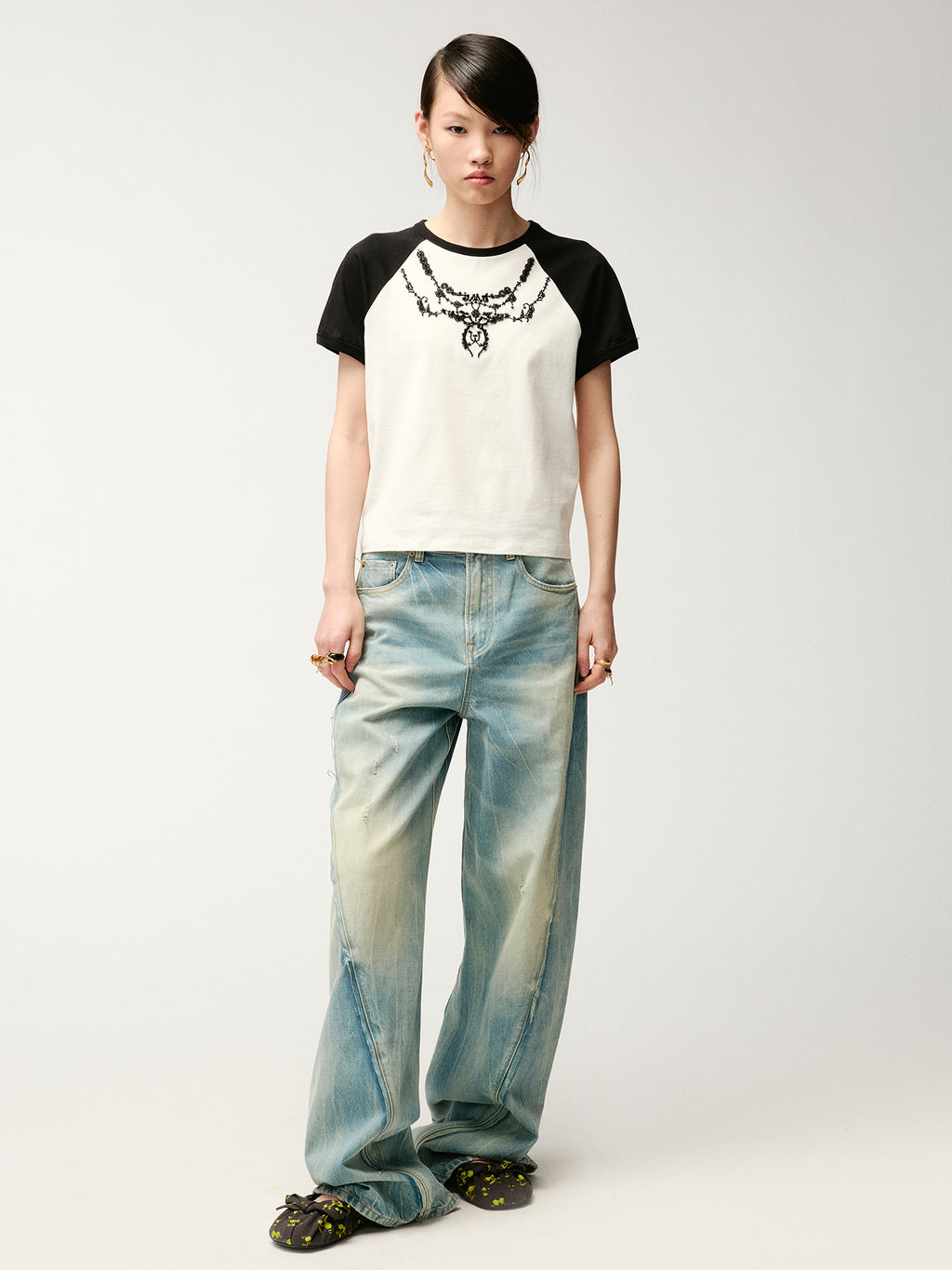 Beaded embroidered vintage necklace raglan T-shirt