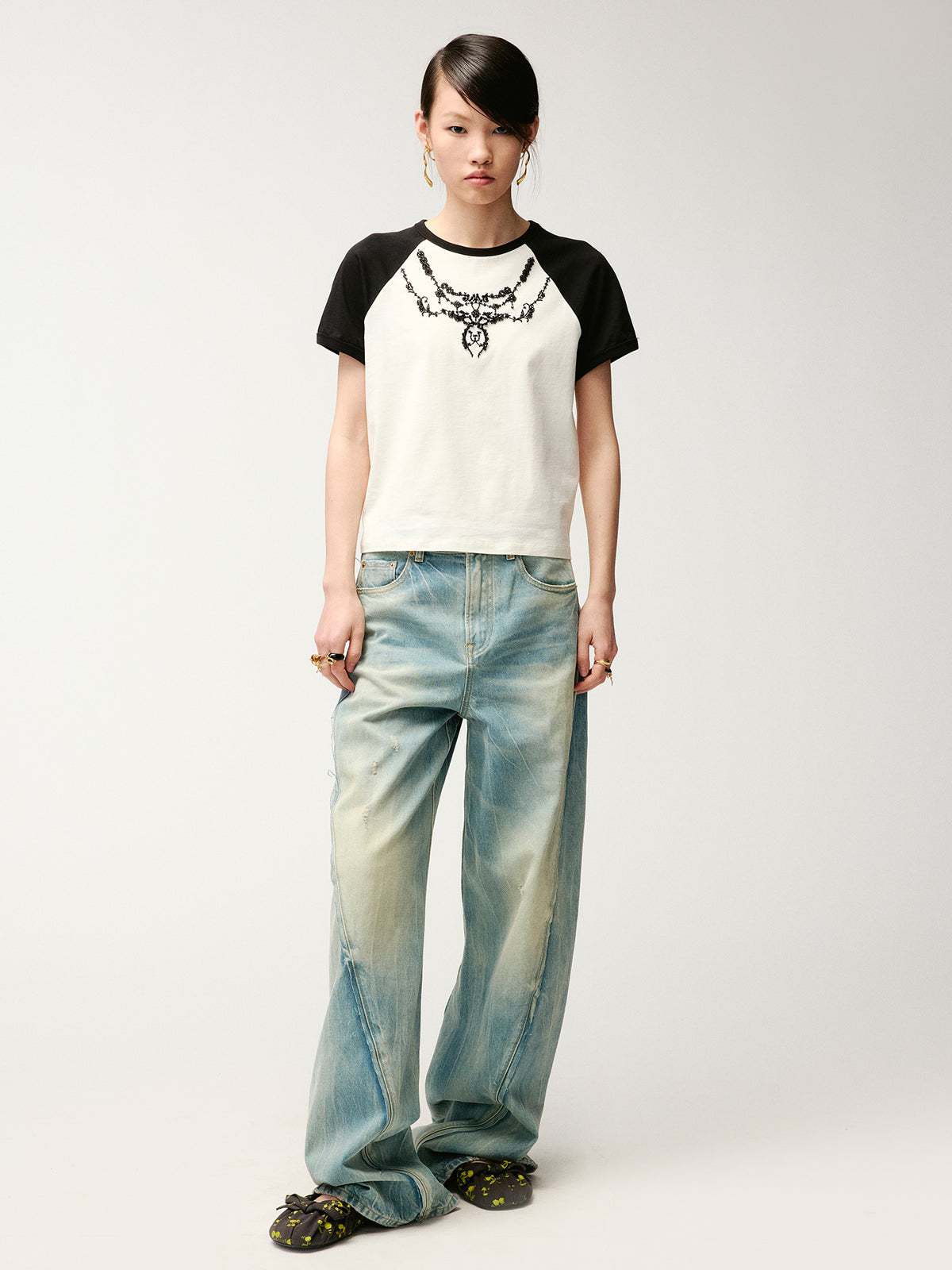 Beaded embroidered vintage necklace raglan T-shirt