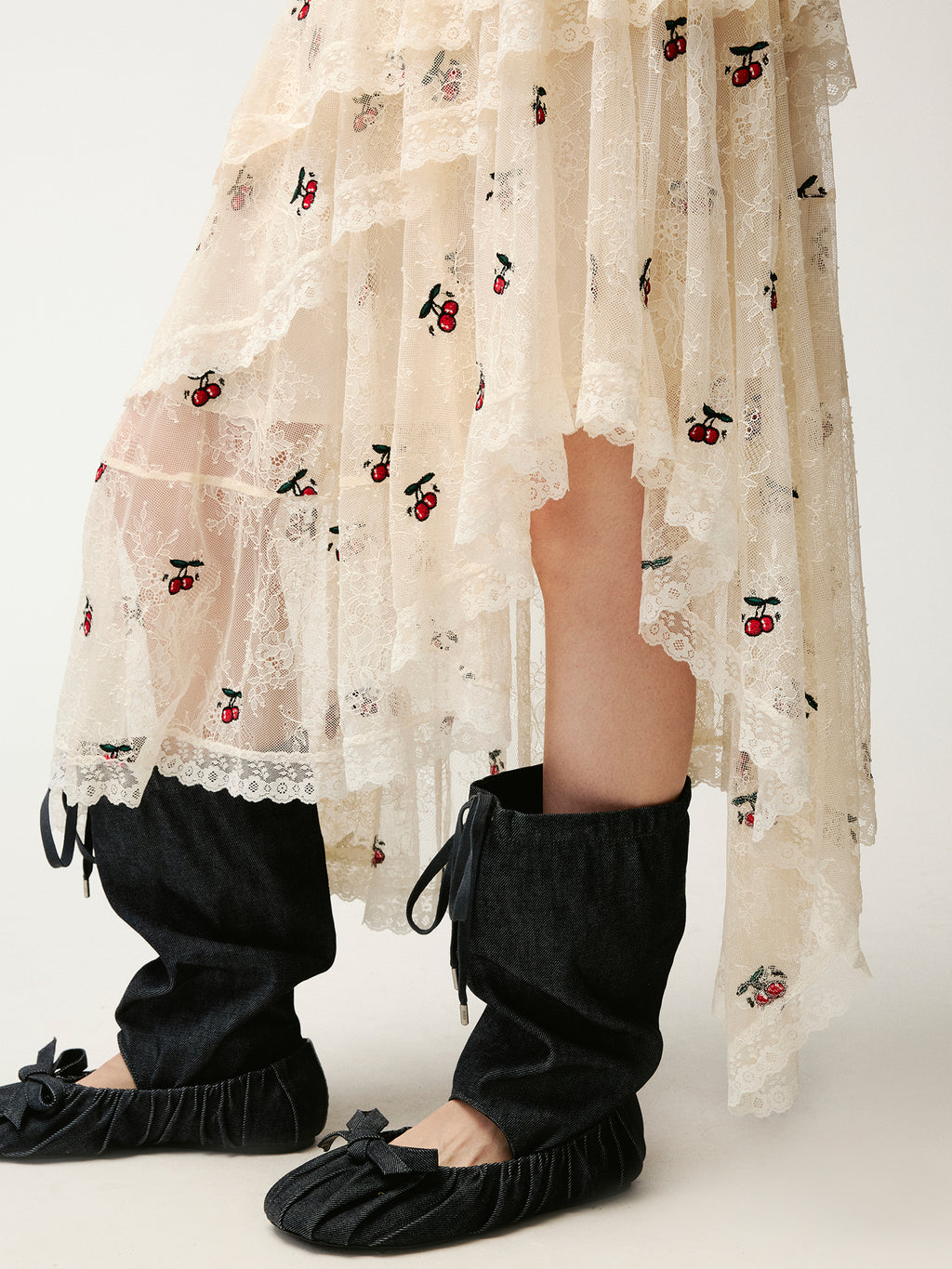 Embroidered sporty cherry lace tiered skirt