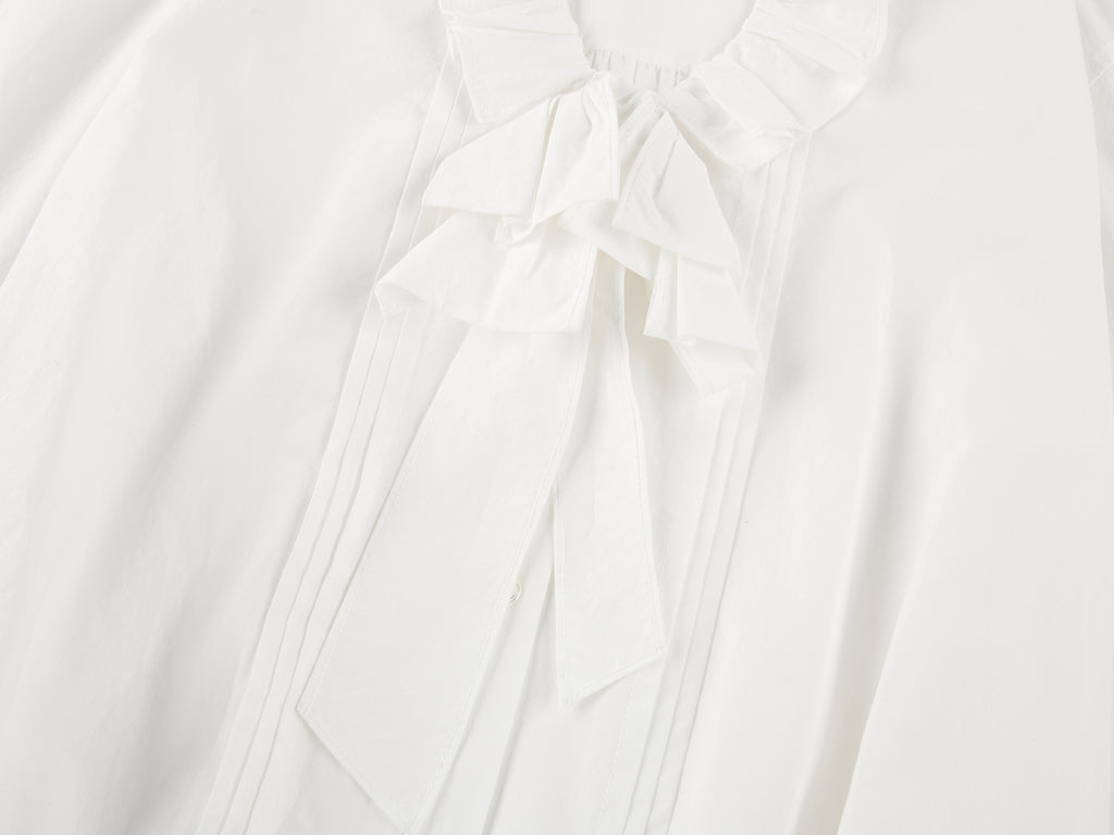Bow-tie ruffle collar shirt