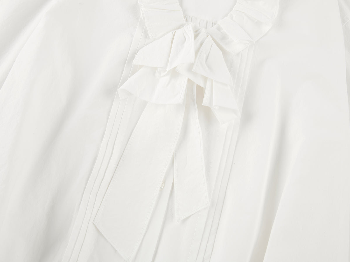 Bow-tie ruffle collar shirt
