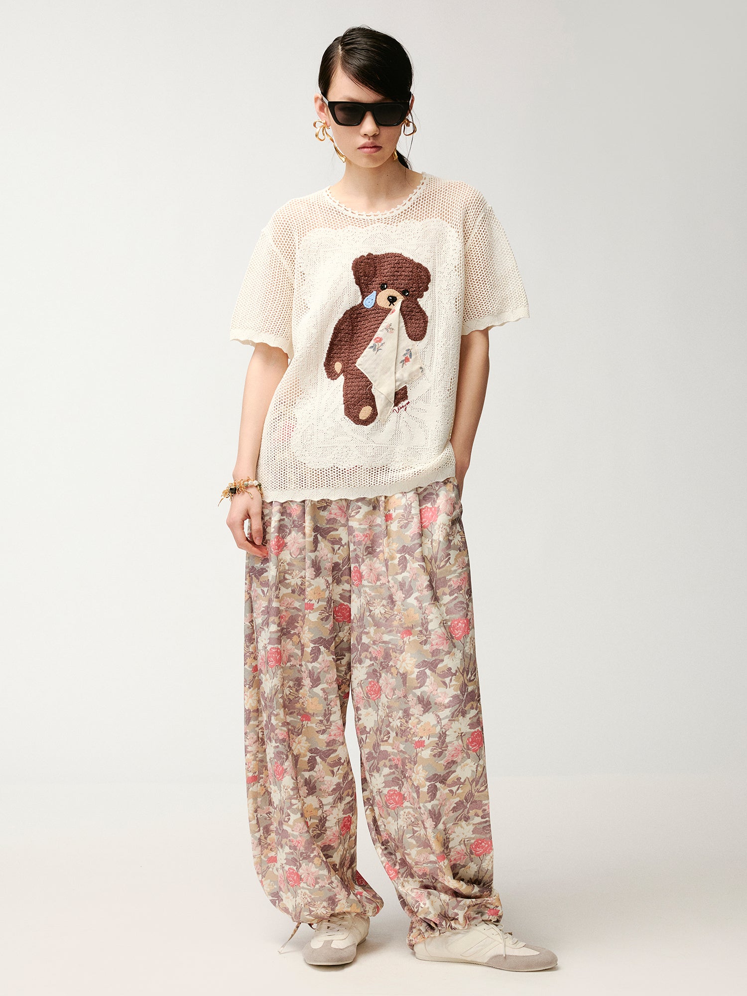 Sad bear embroidered hollow knit T-Shirt
