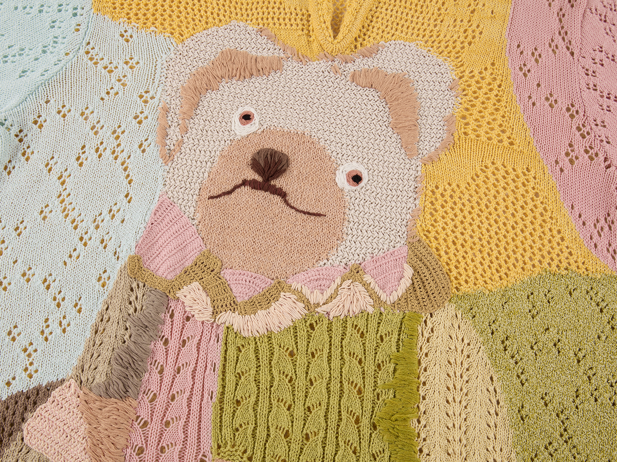 Handcrafted retro color-block bear knit T-shirt