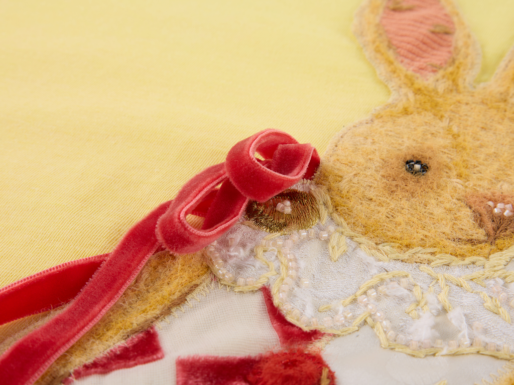 Carnival bunny appliqué faux two-piece T-shirt