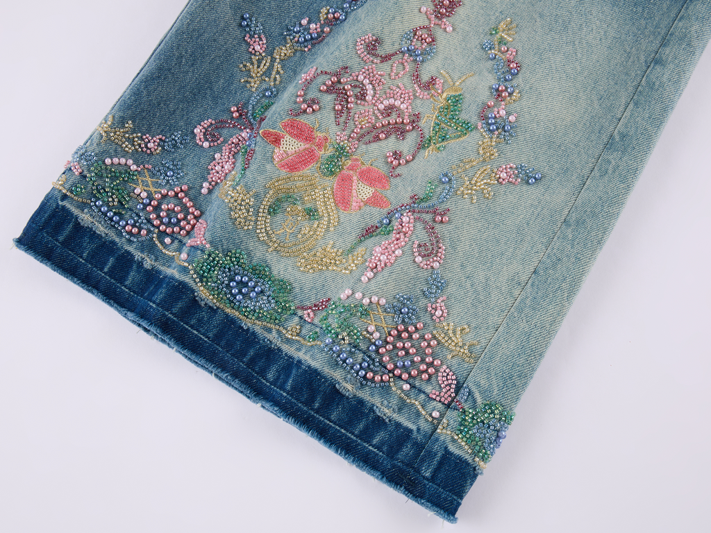 Classic beaded embroidery denim shorts