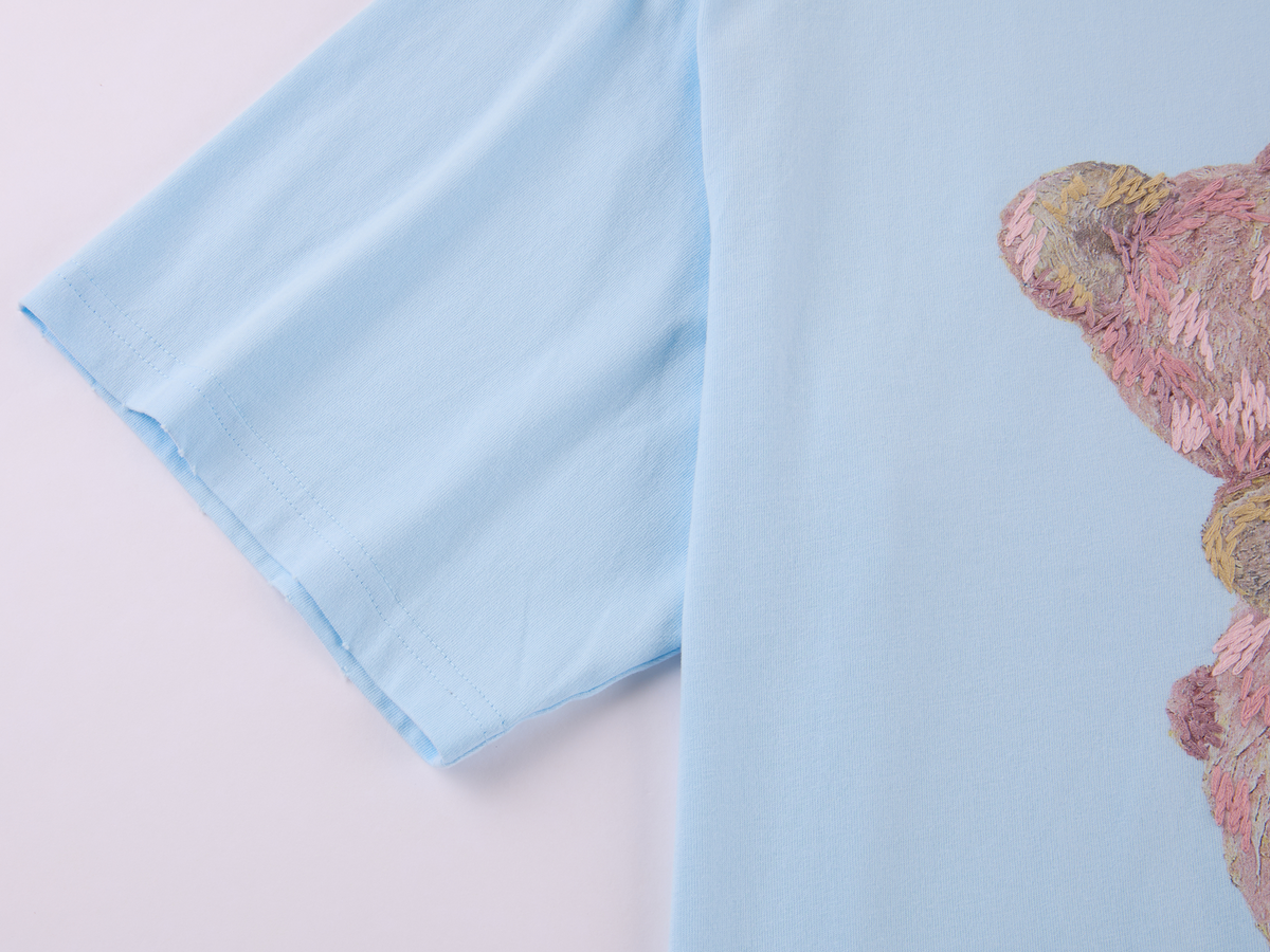 Embroidered teddy bear heart crewneck T-shirt