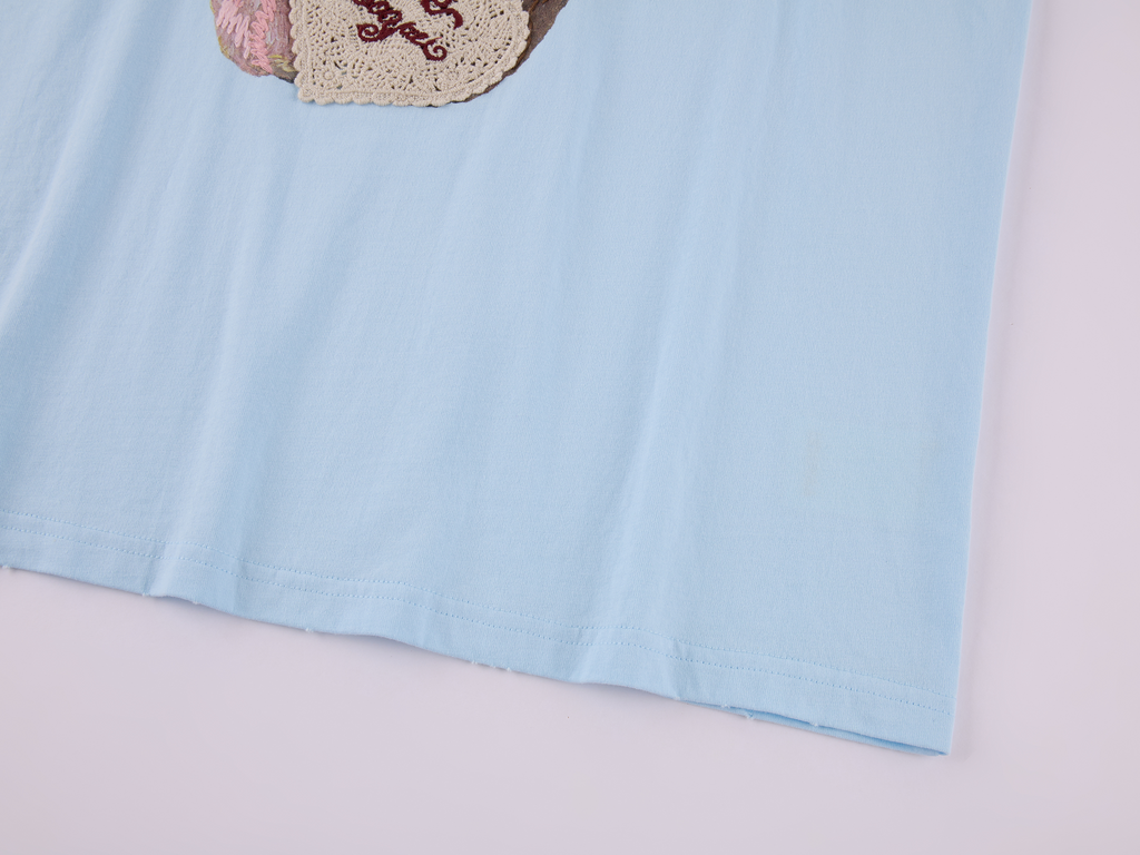Embroidered teddy bear heart crewneck T-shirt