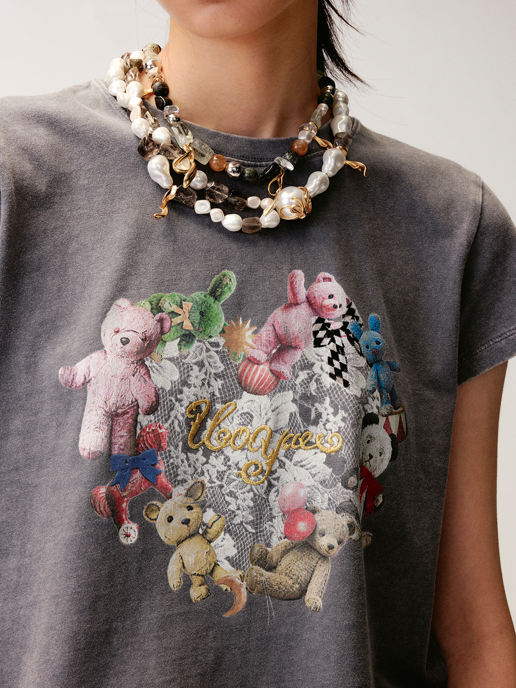 Embroidered heart bear T-shirt