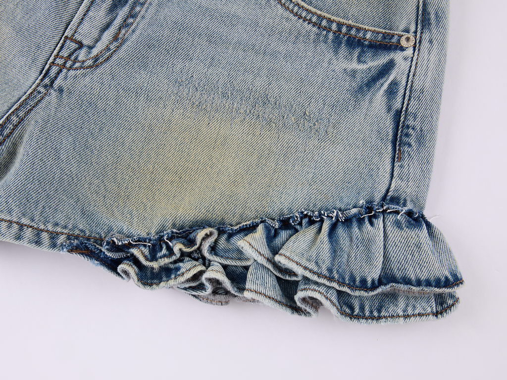 Ruffled hem denim shorts